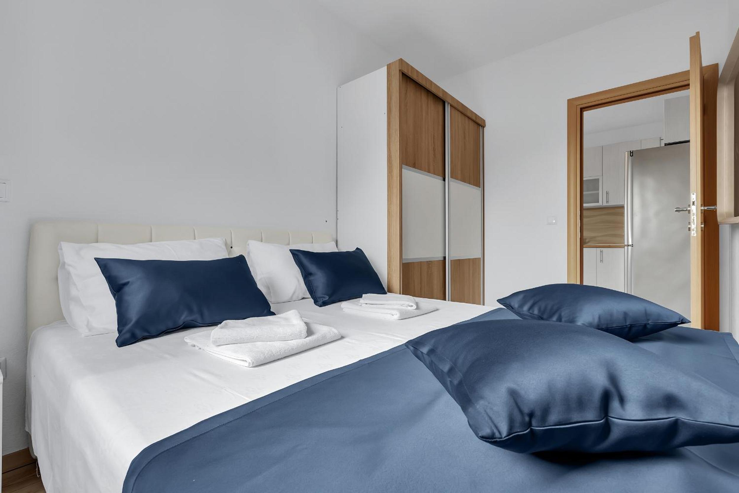 Apartments Lujnovic