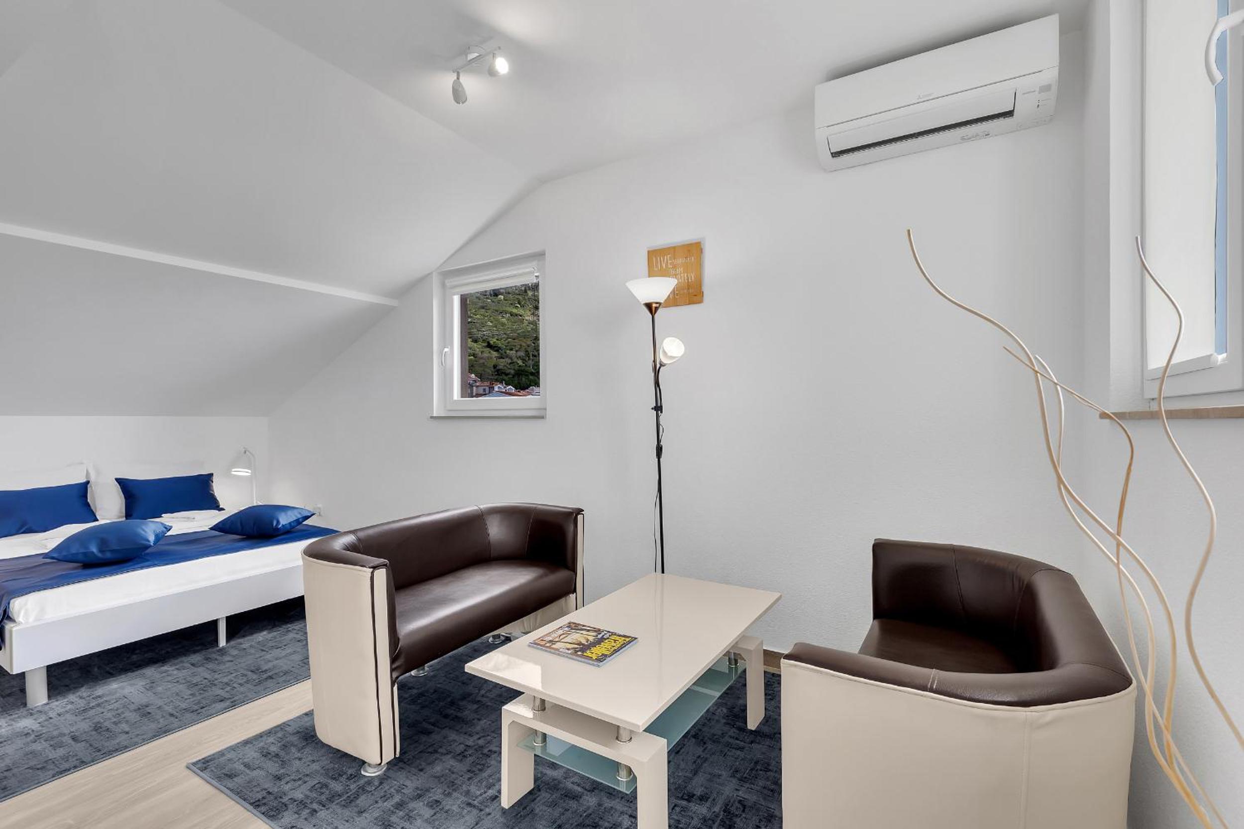 Apartments Lujnovic