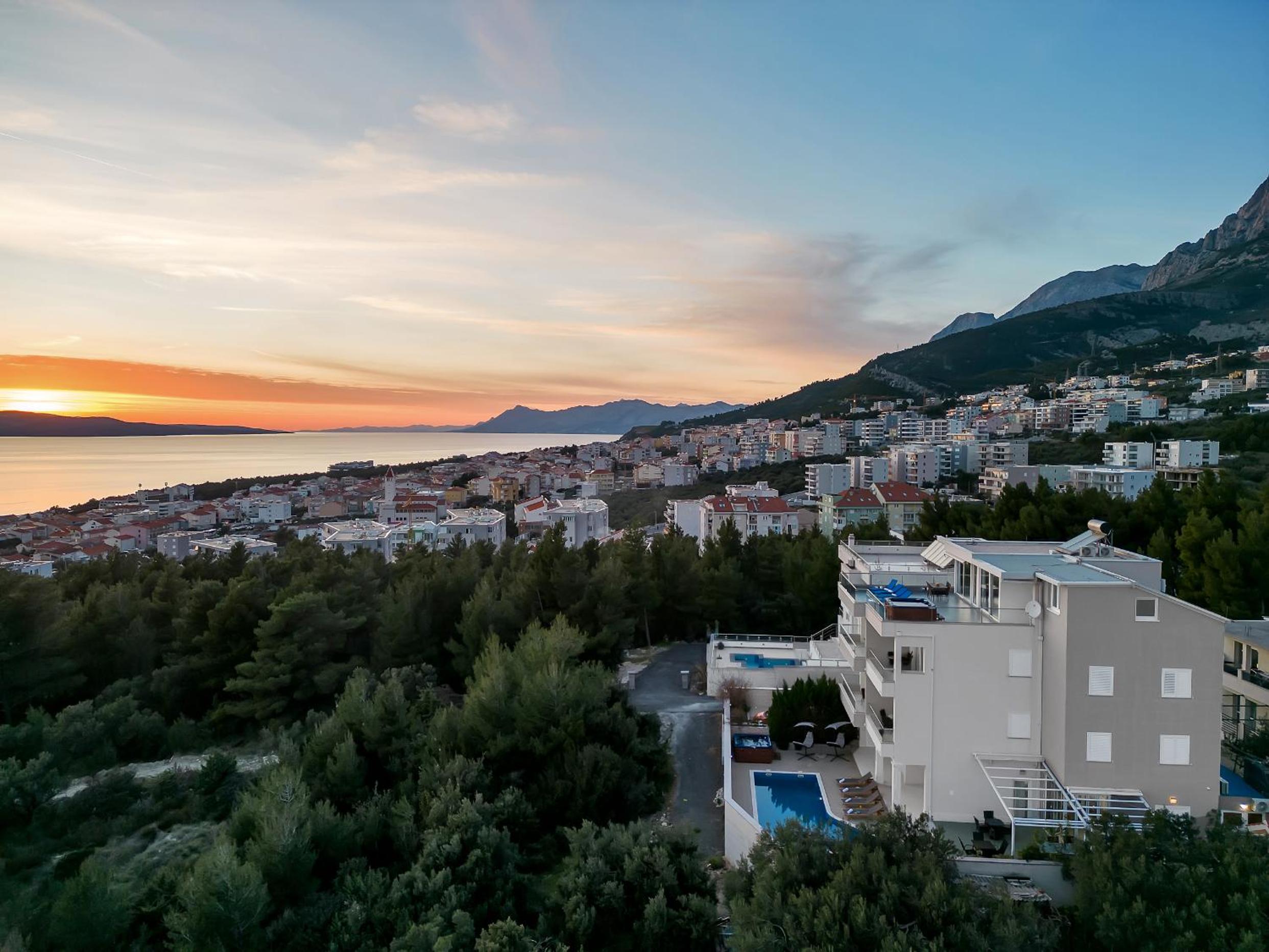Apartments Lujnovic