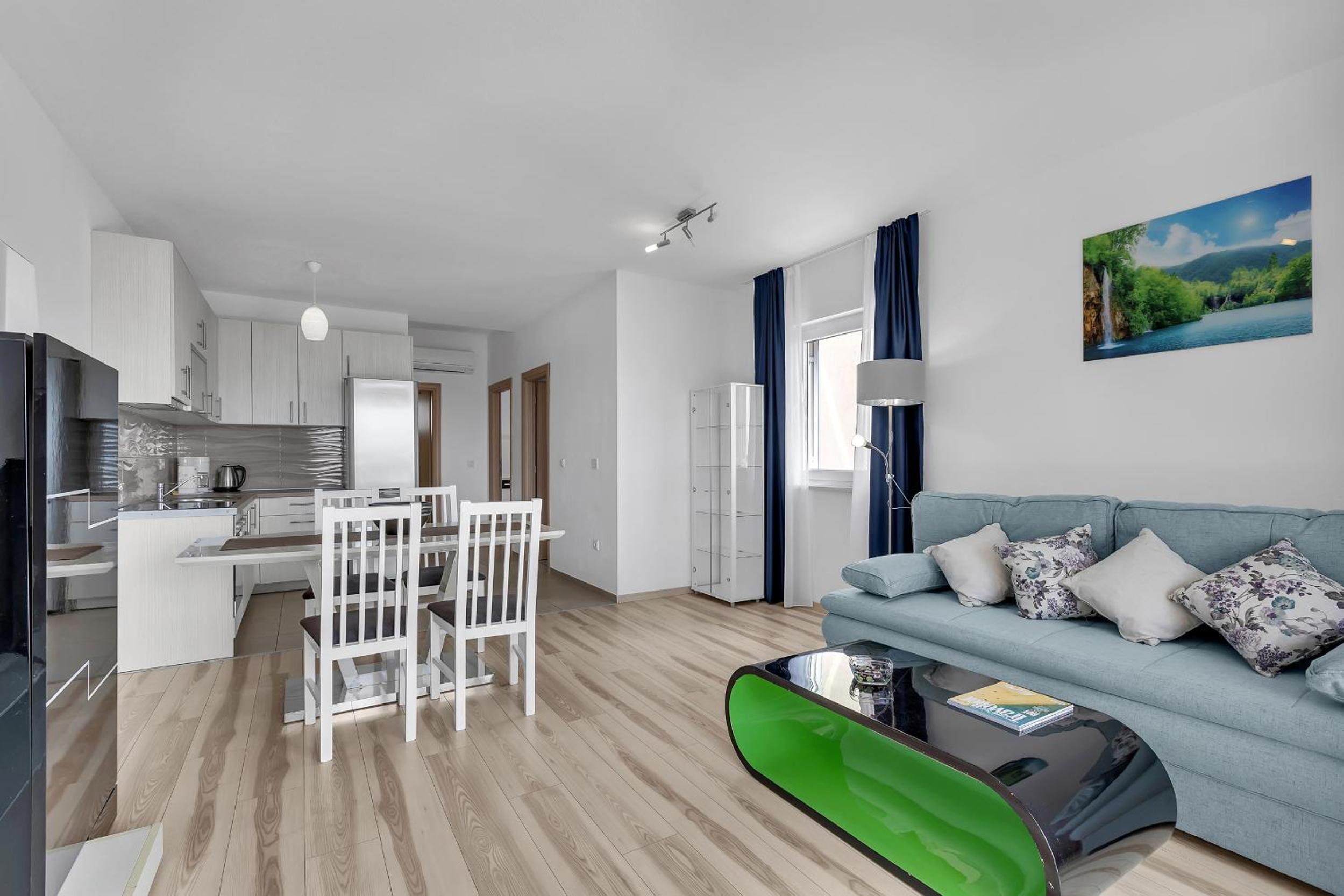 Apartments Lujnovic