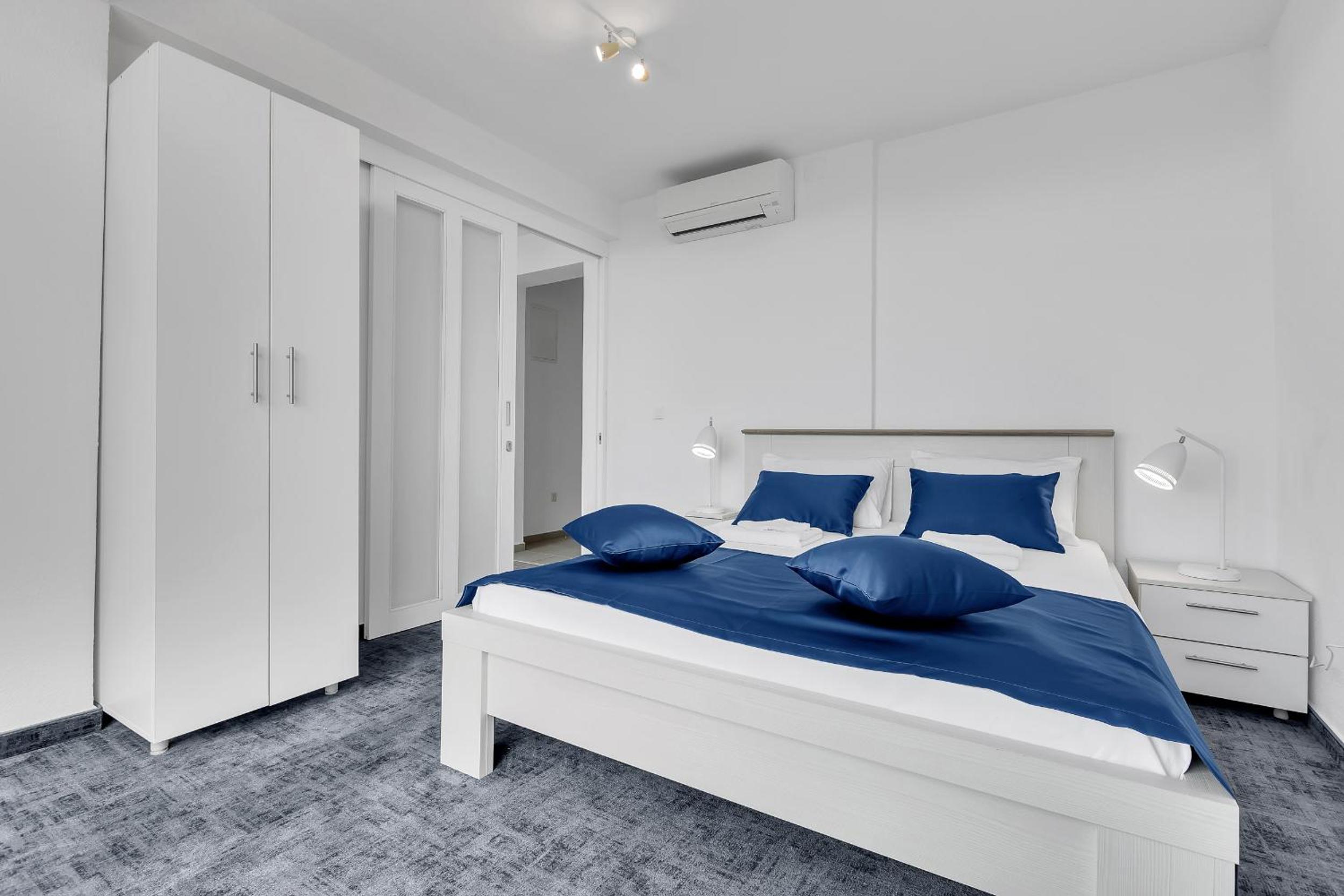 Apartments Lujnovic