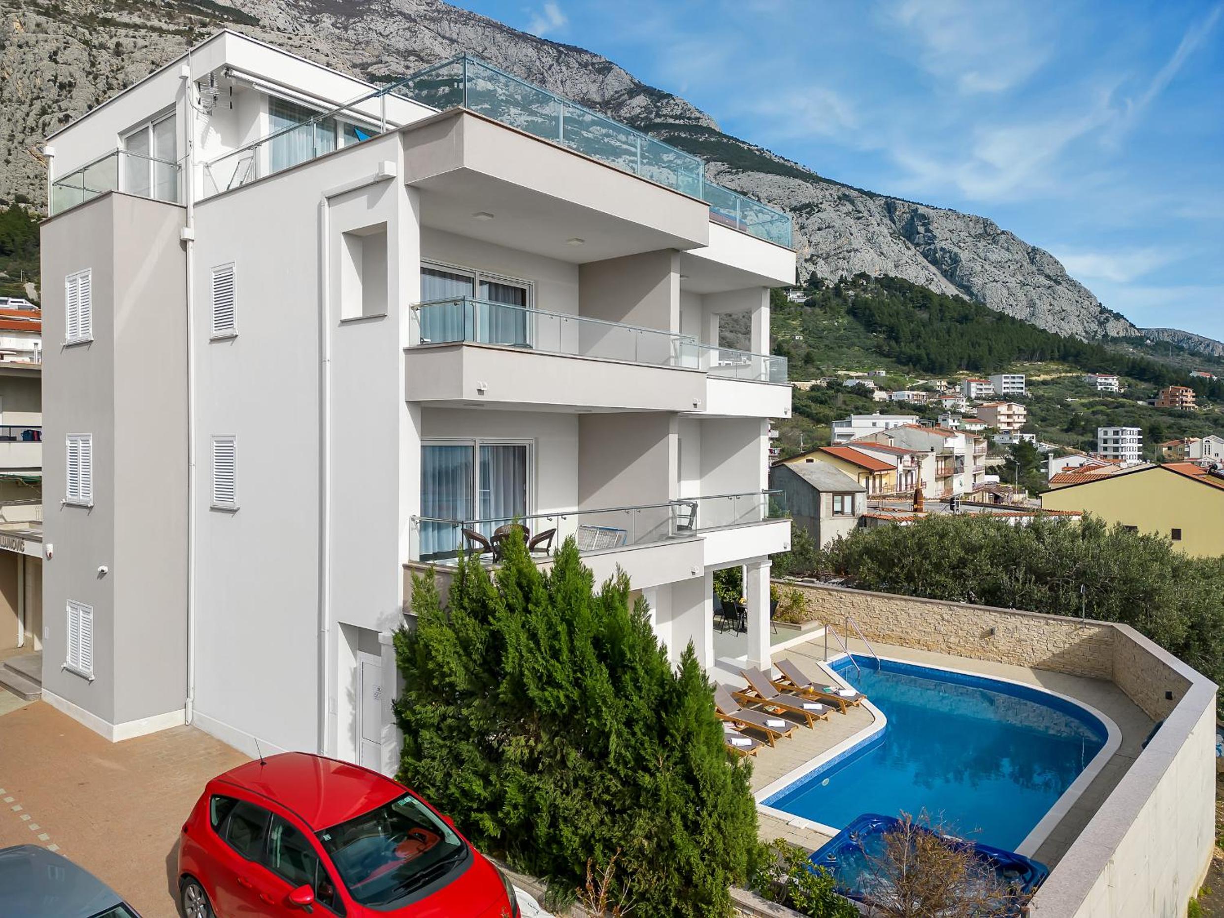 Apartments Lujnovic