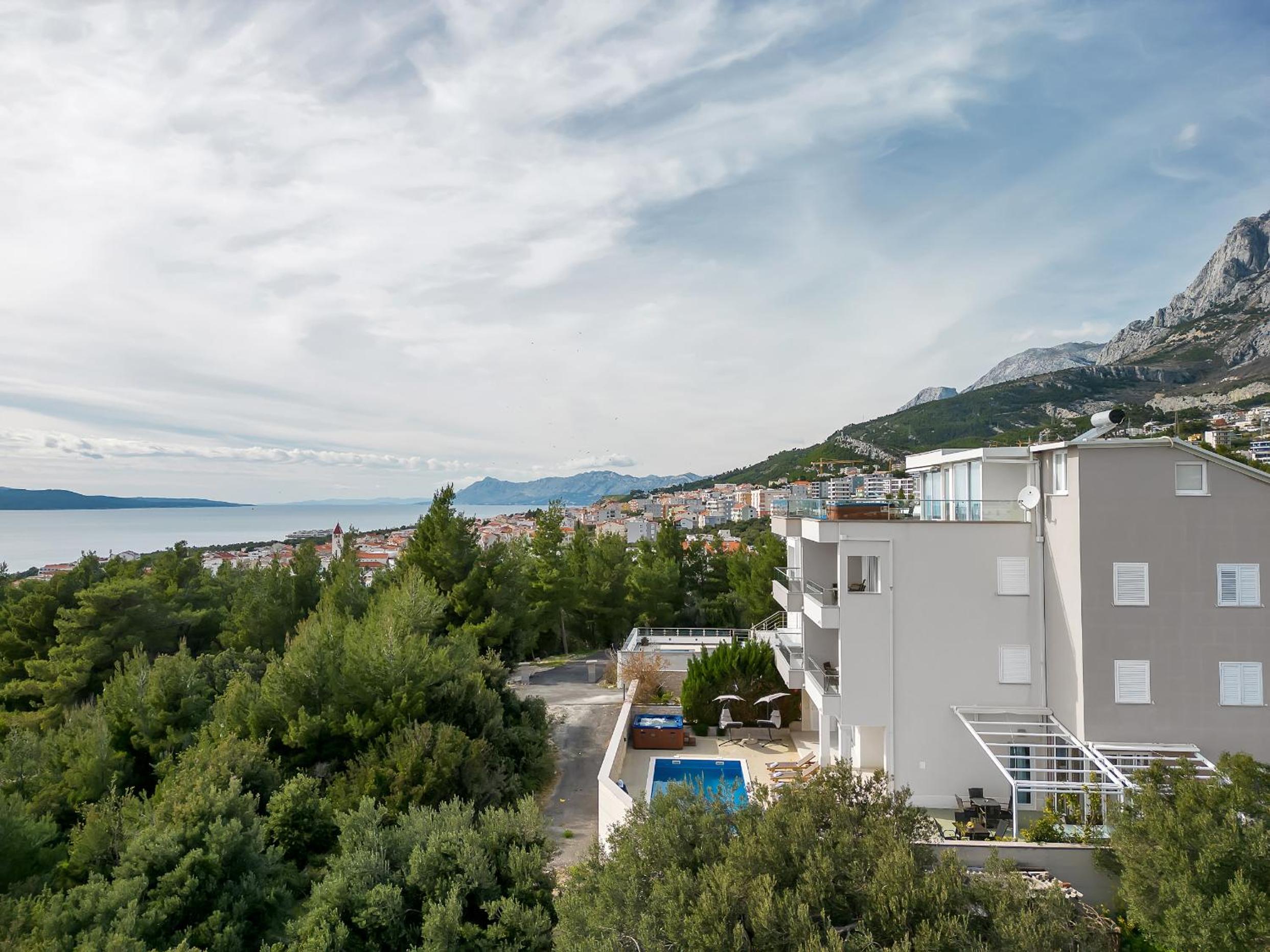 Apartments Lujnovic