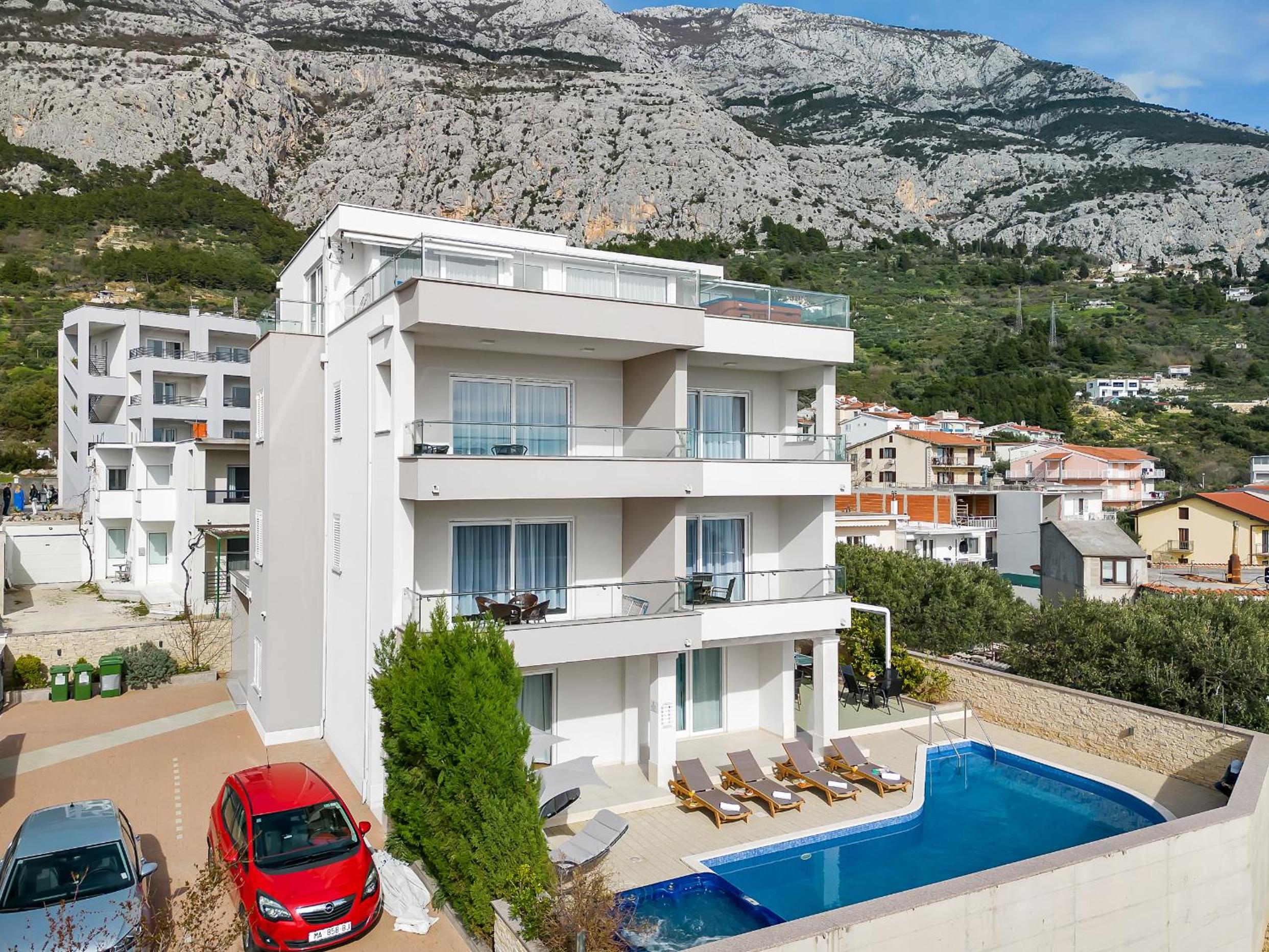 Apartments Lujnovic