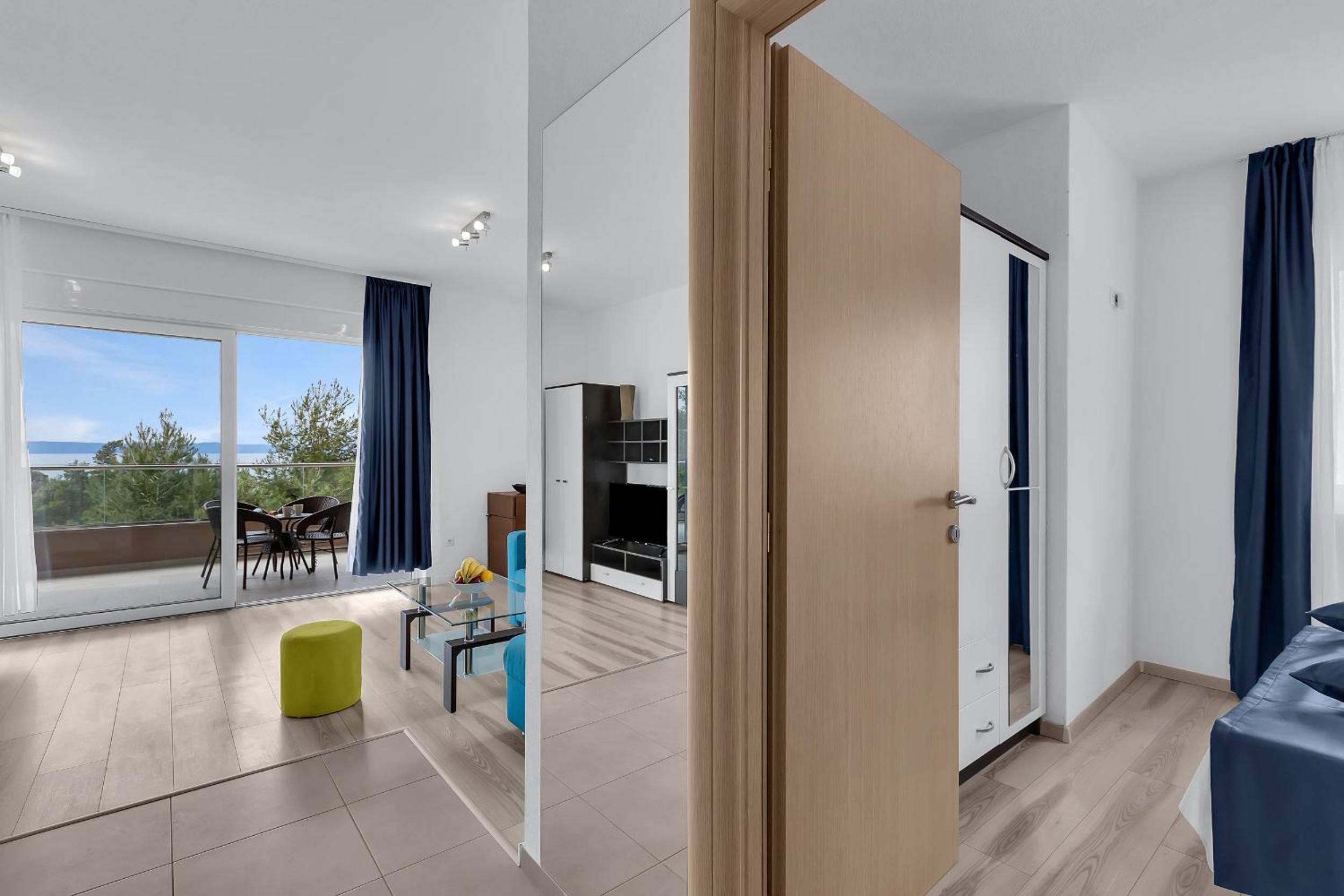 Apartments Lujnovic