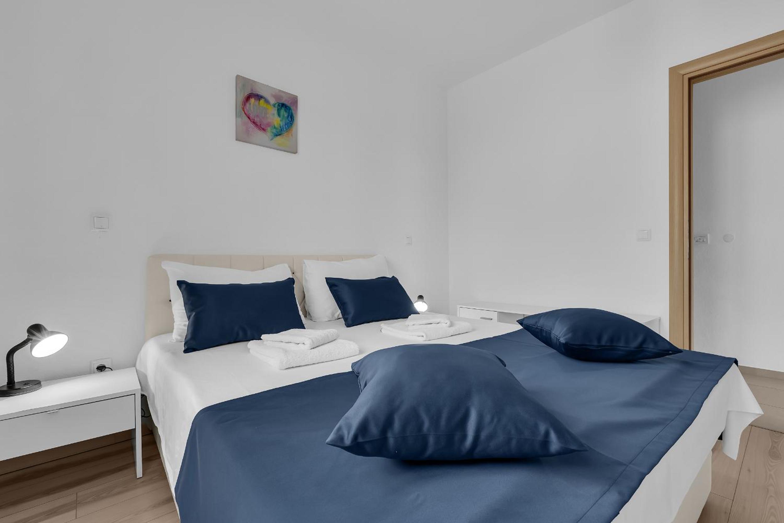 Apartments Lujnovic