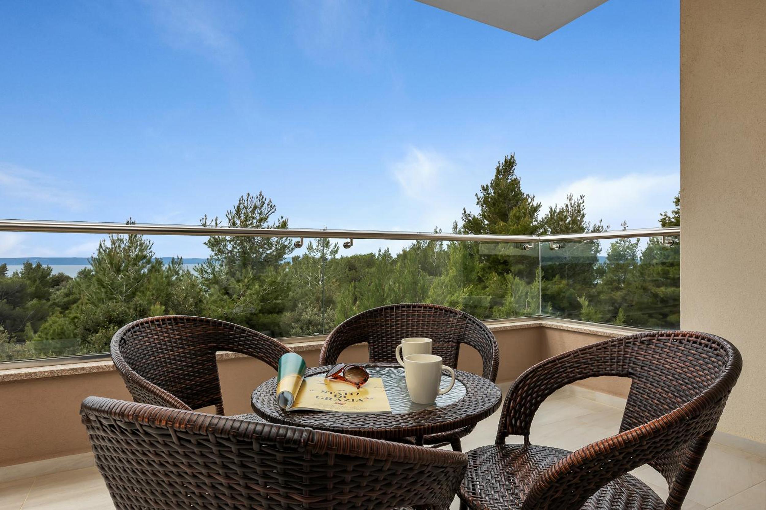 Apartments Lujnovic