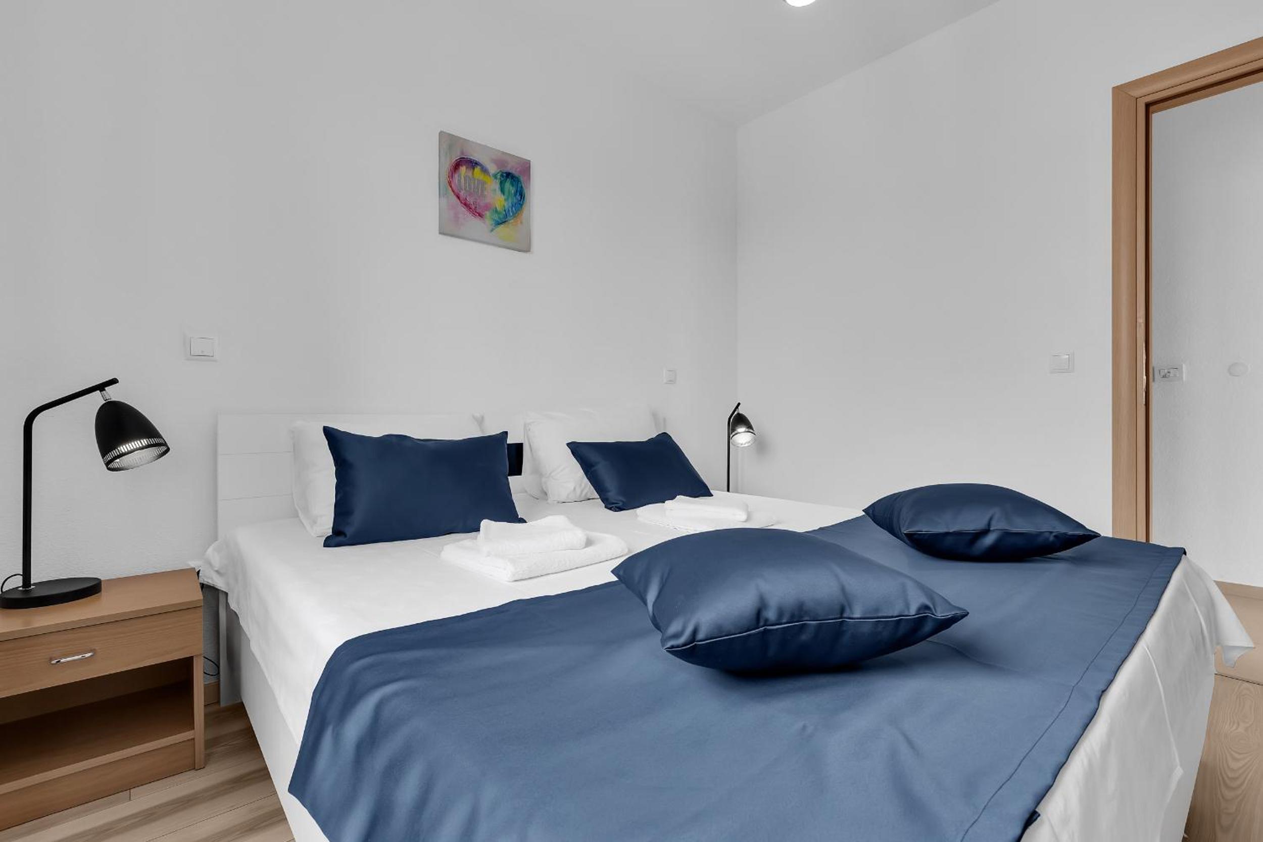 Apartments Lujnovic