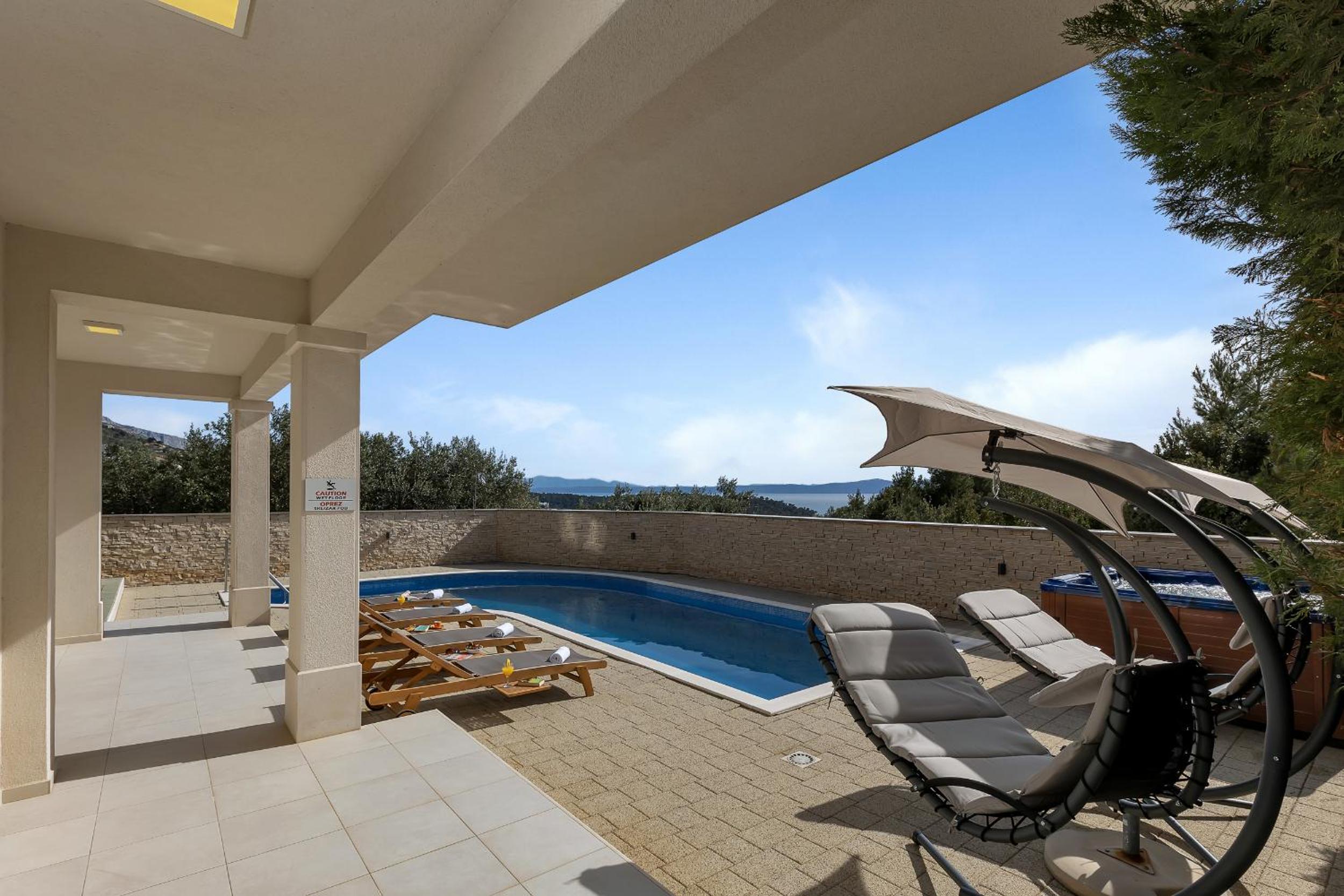 Apartments Lujnovic