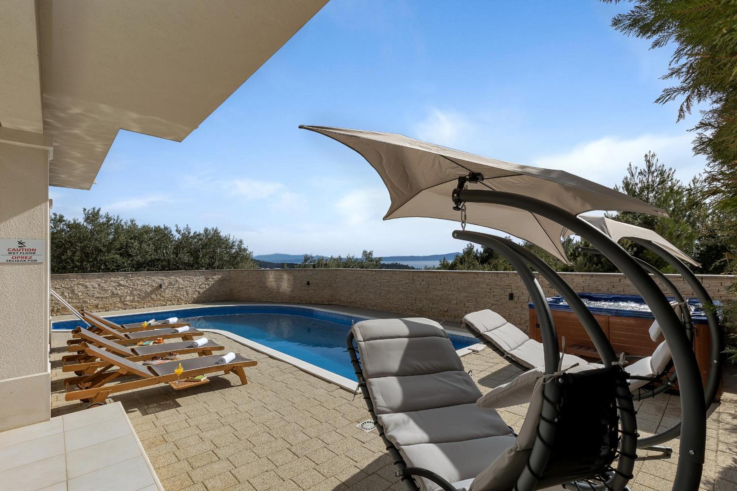 Apartments Lujnovic