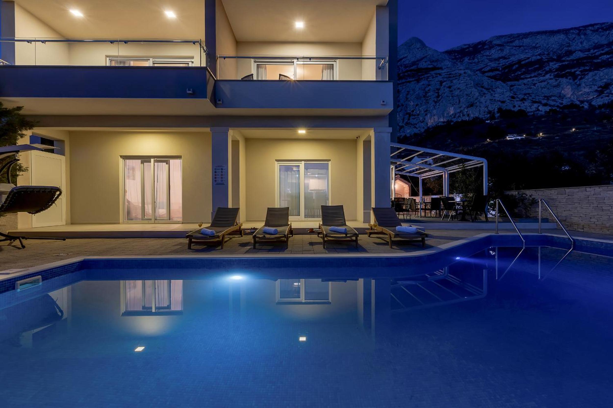 Apartments Lujnovic