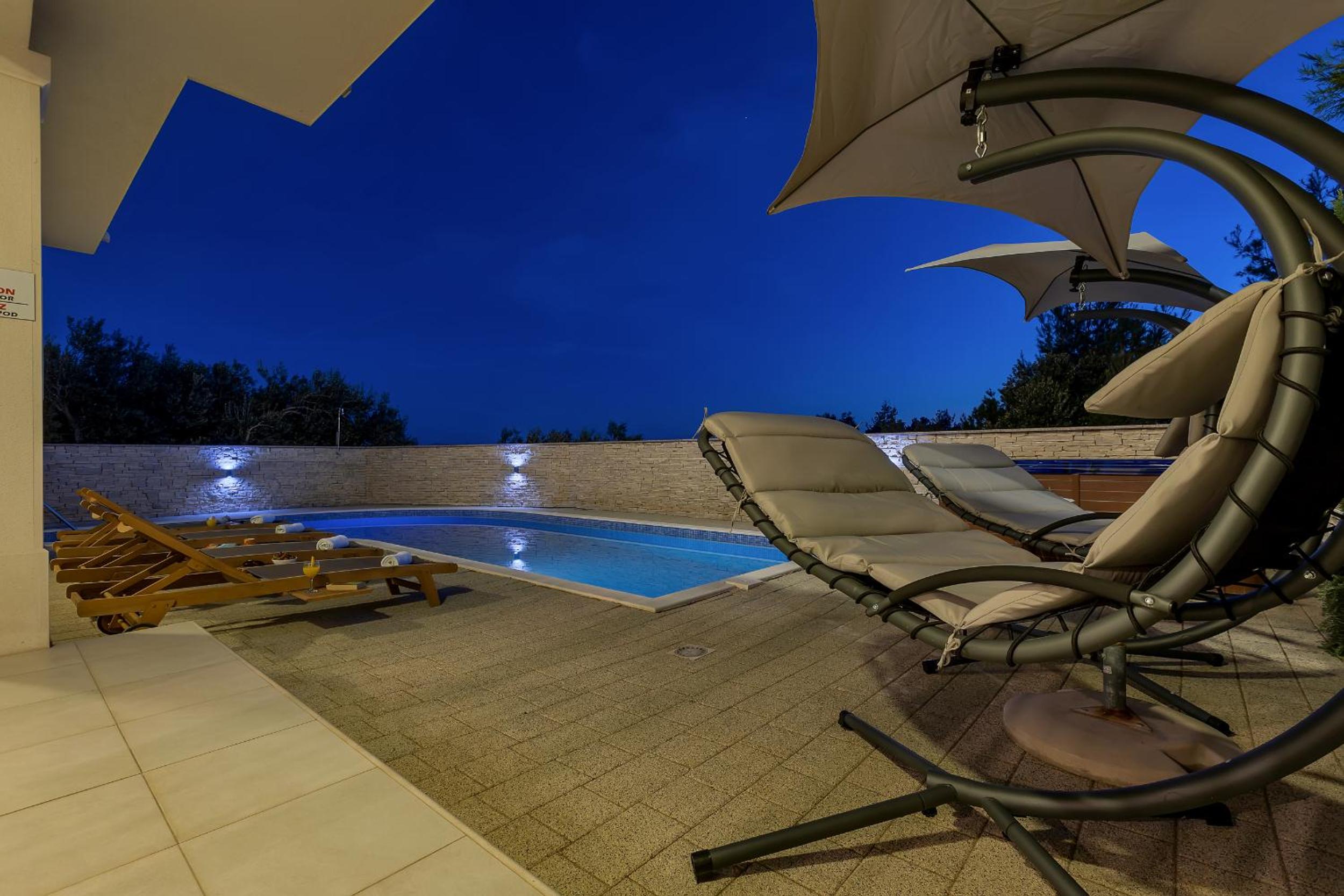 Apartments Lujnovic
