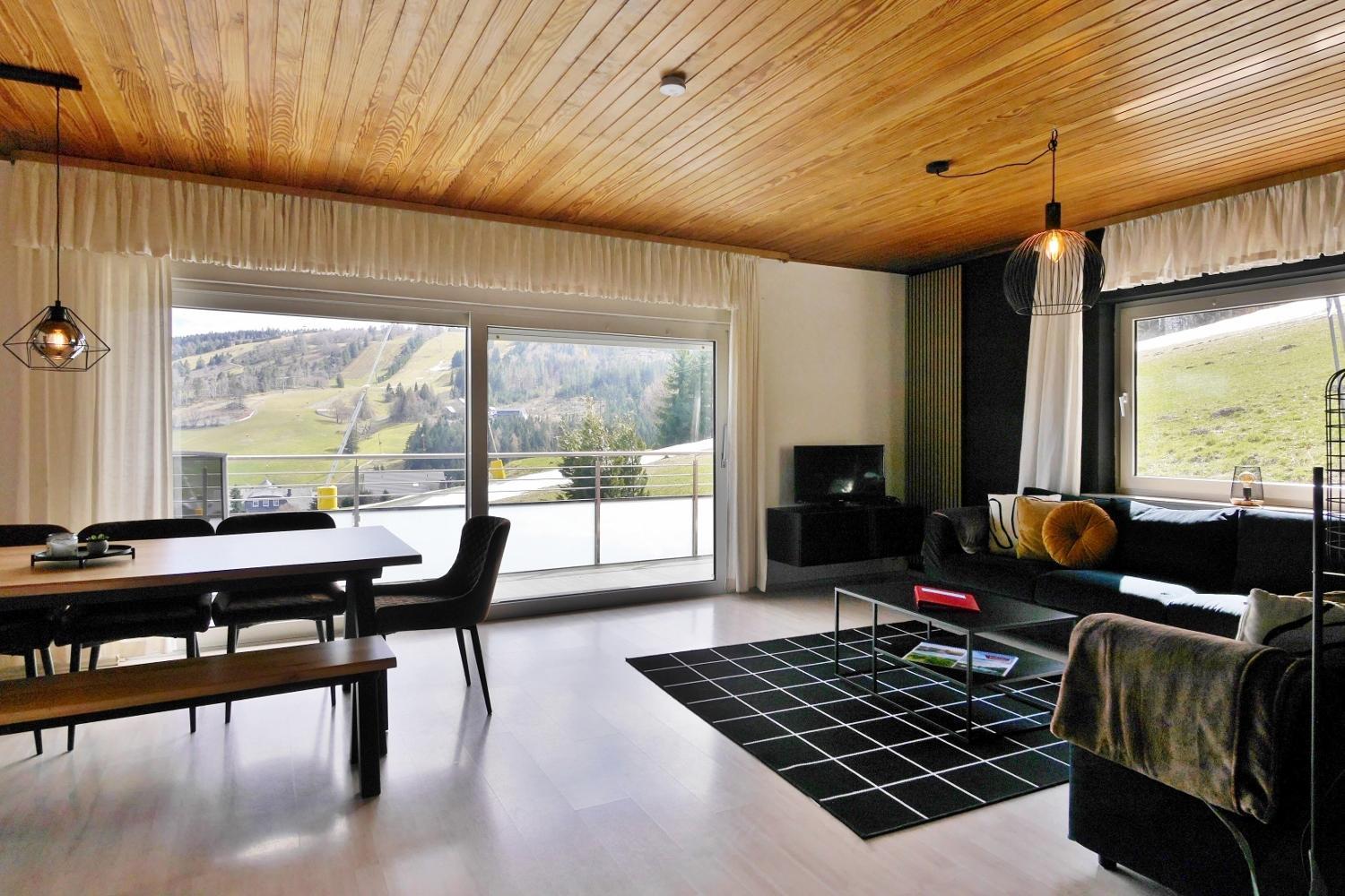 Quartier12 "Ski in & Bike out" - Fewo BERG view 3