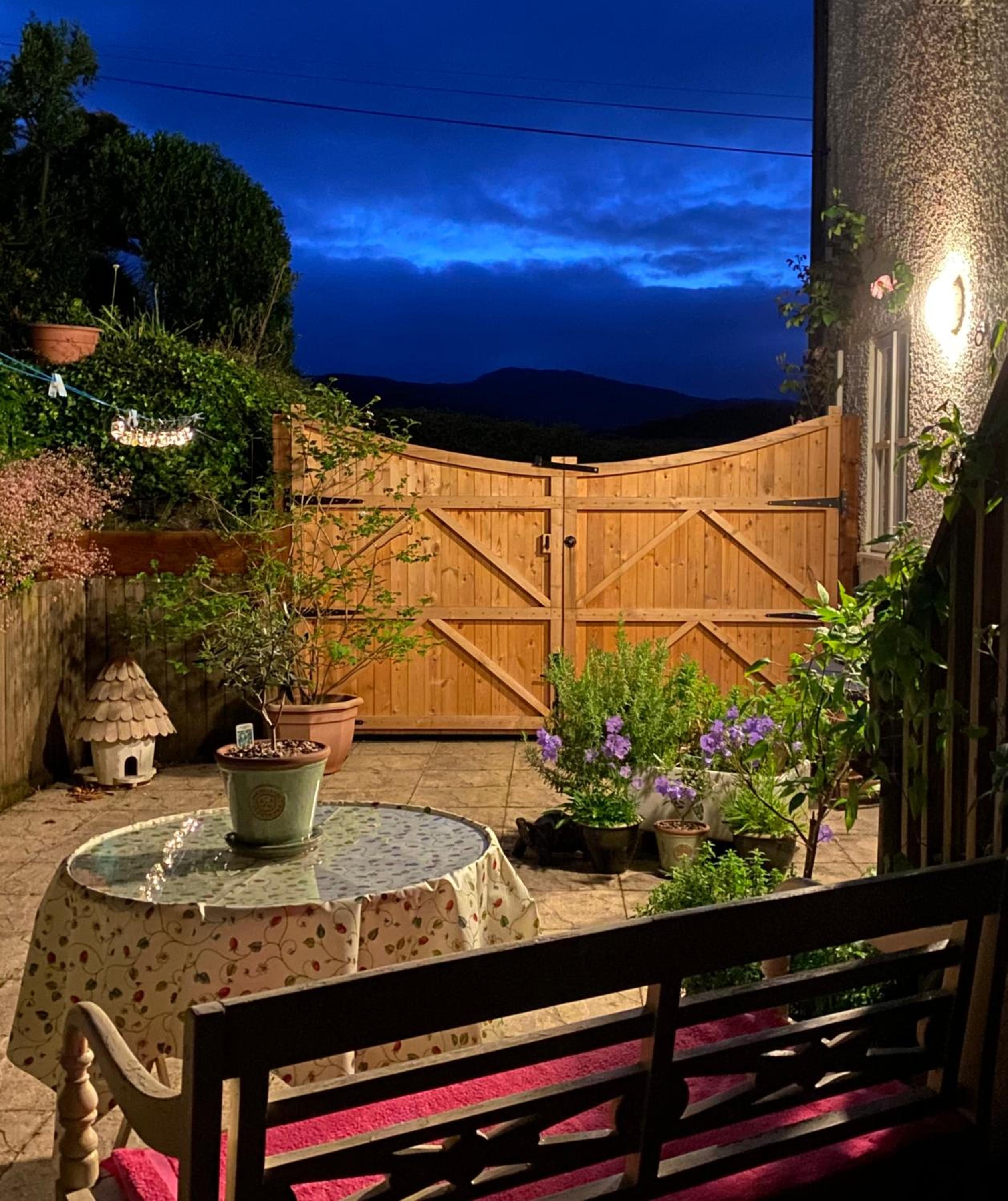 Hotel Snowdonia Snug - Studio Style Accommodation - Image 1