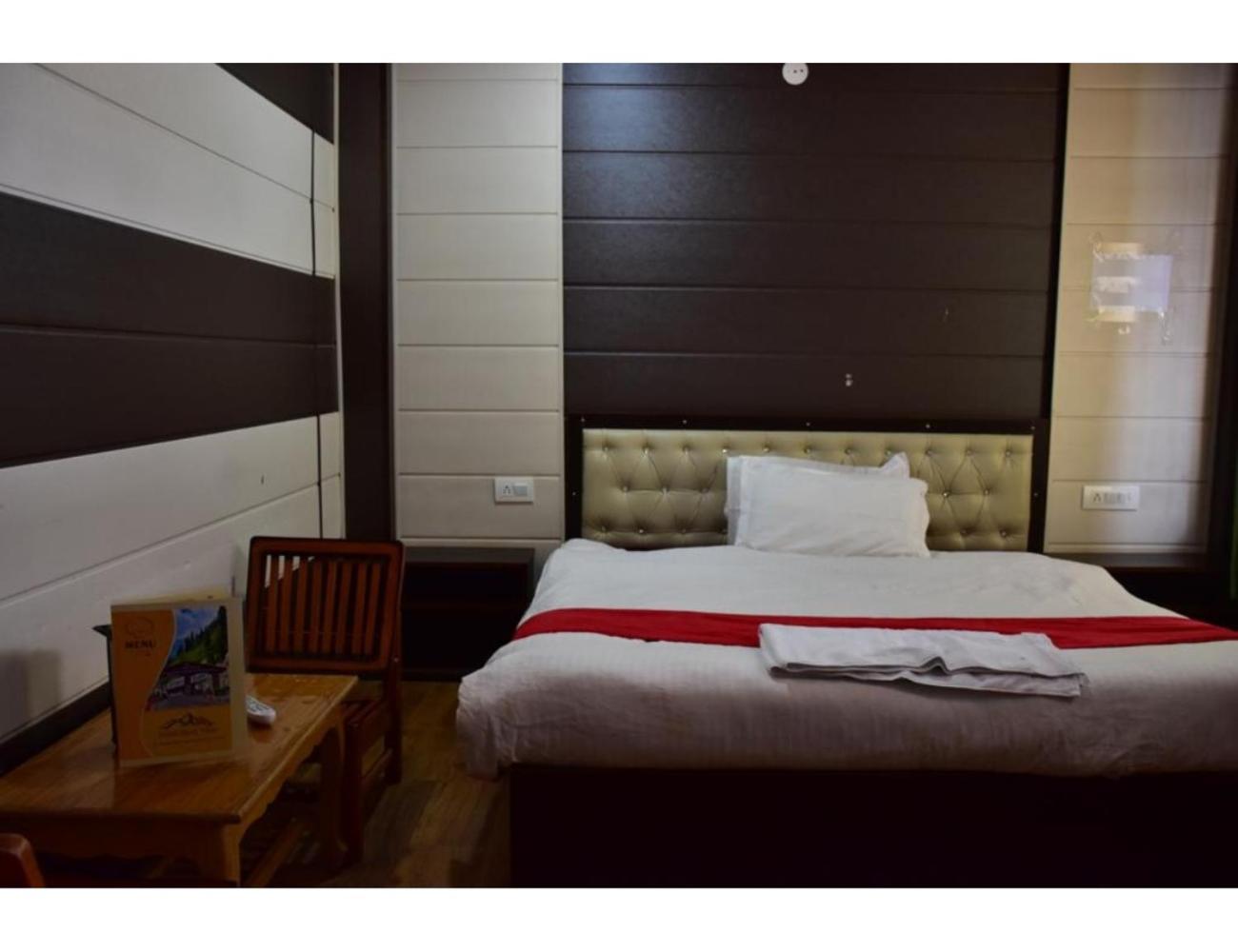 Hotel Peak View, Lahaul view 4