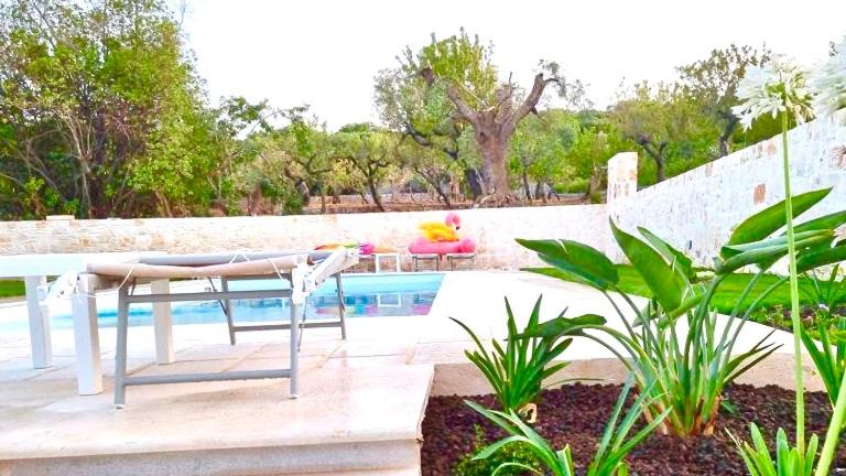 Trulli di Pone by Villa Experiences Puglia view 4
