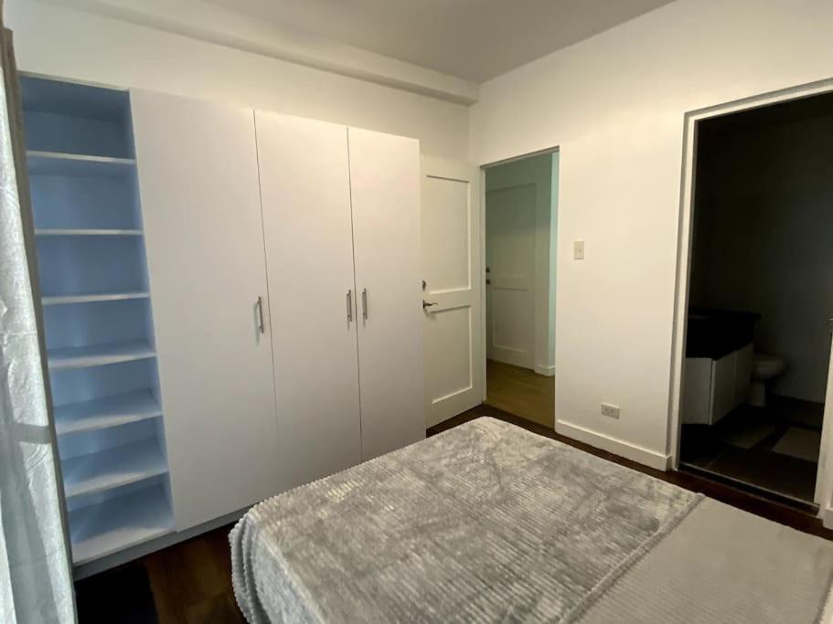 Modern Condo Apt in Flair Tower South, Mandaluyong view 2