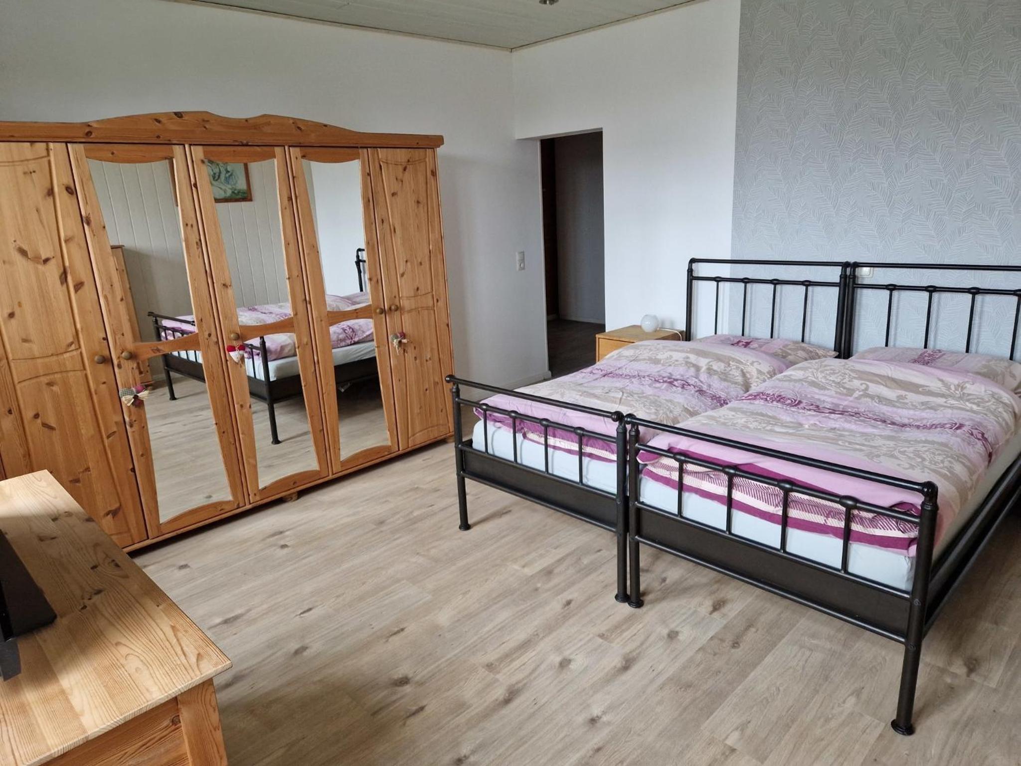 Großes Ferienhaus Nordhastedt 2- 6 Personen 16 km zur Nordsee 24 km Büsum 45km St Peter Ording