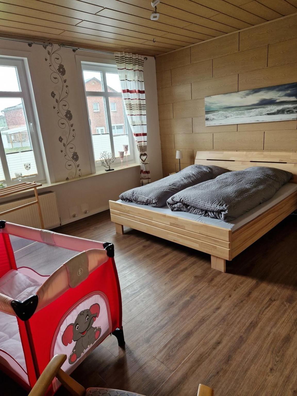 Großes Ferienhaus Nordhastedt 2- 6 Personen 16 km zur Nordsee 24 km Büsum 45km St Peter Ording