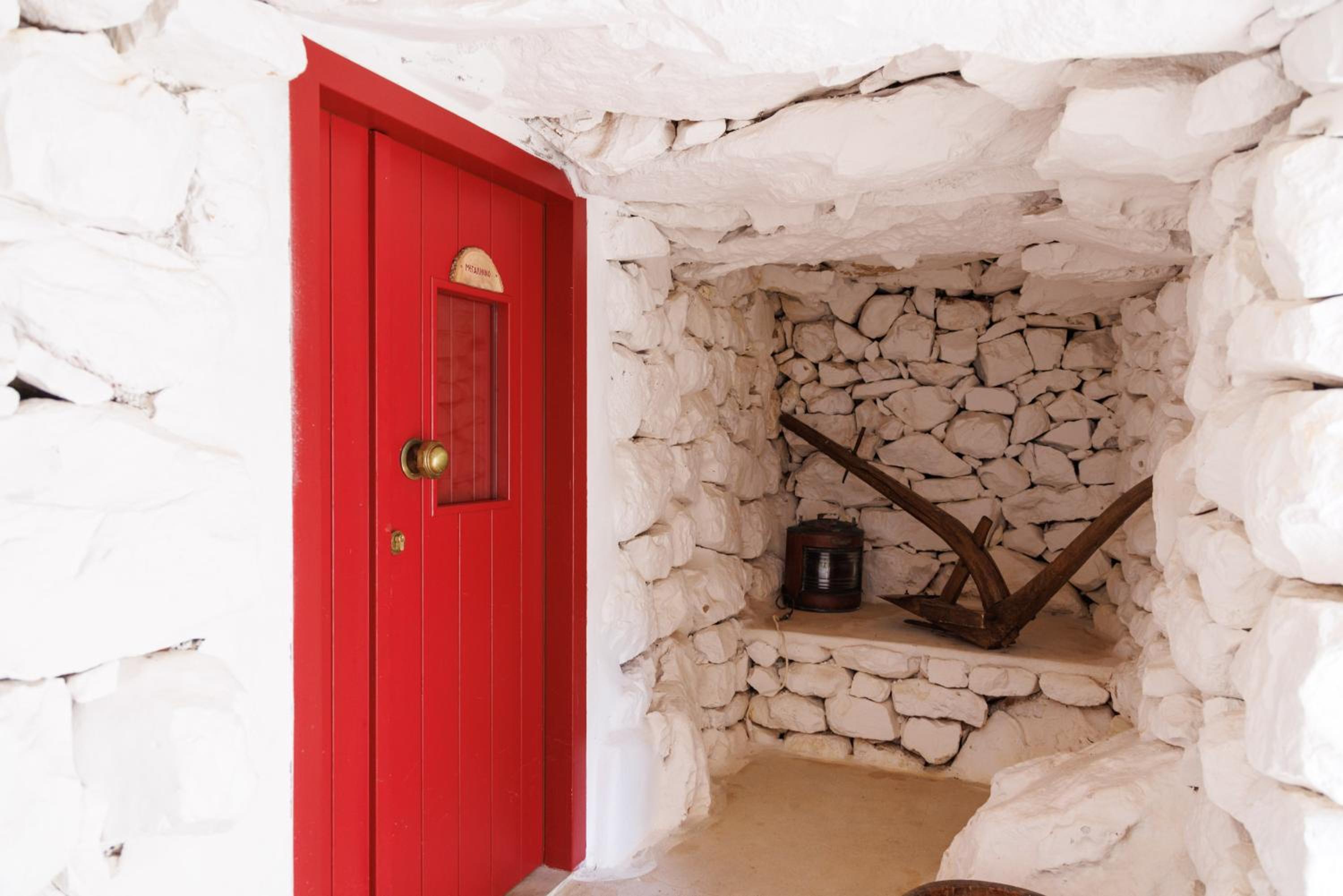 Lithos Stone Suites