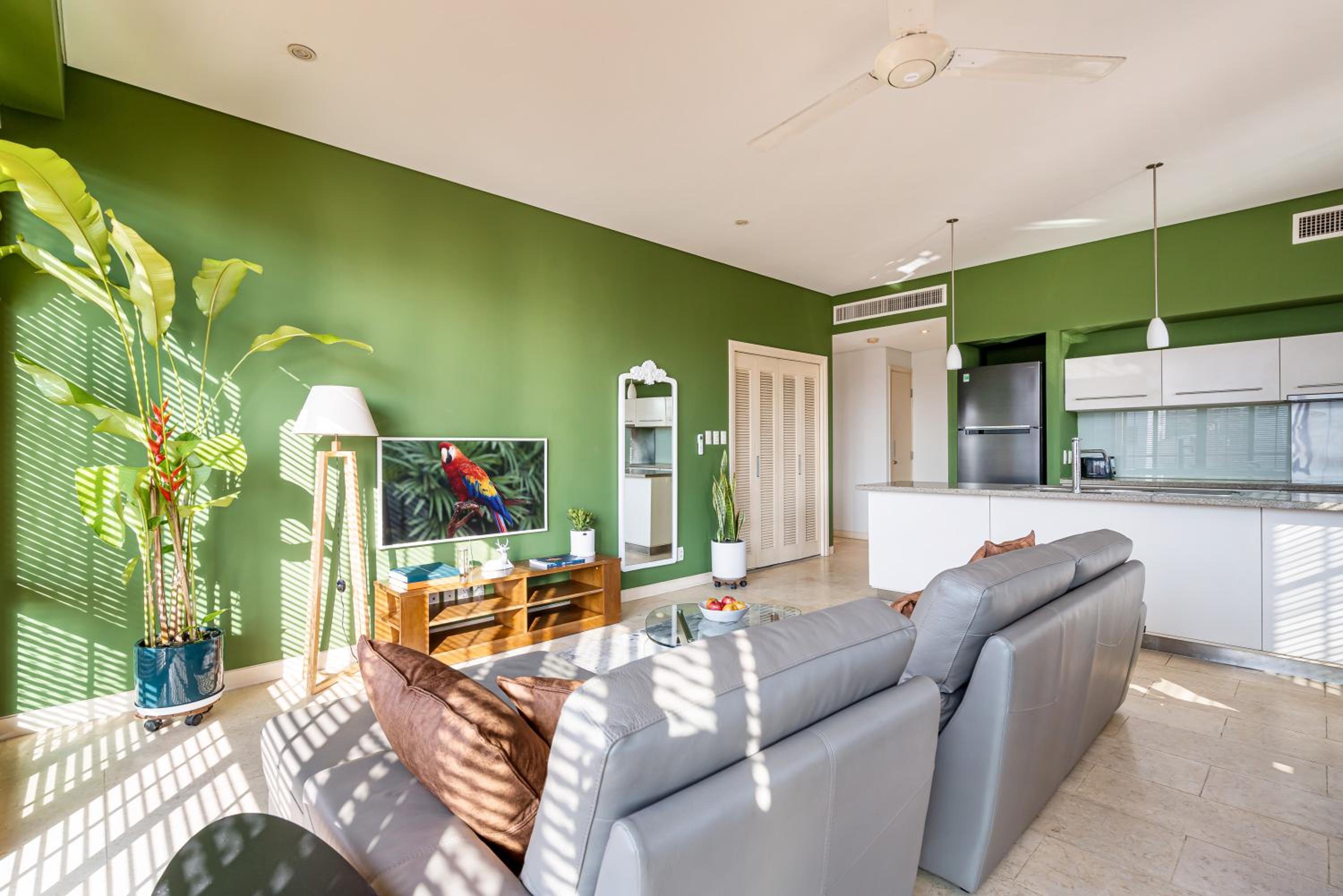 Luxury Apartments with Rooftop Pool & Gym - Avalon