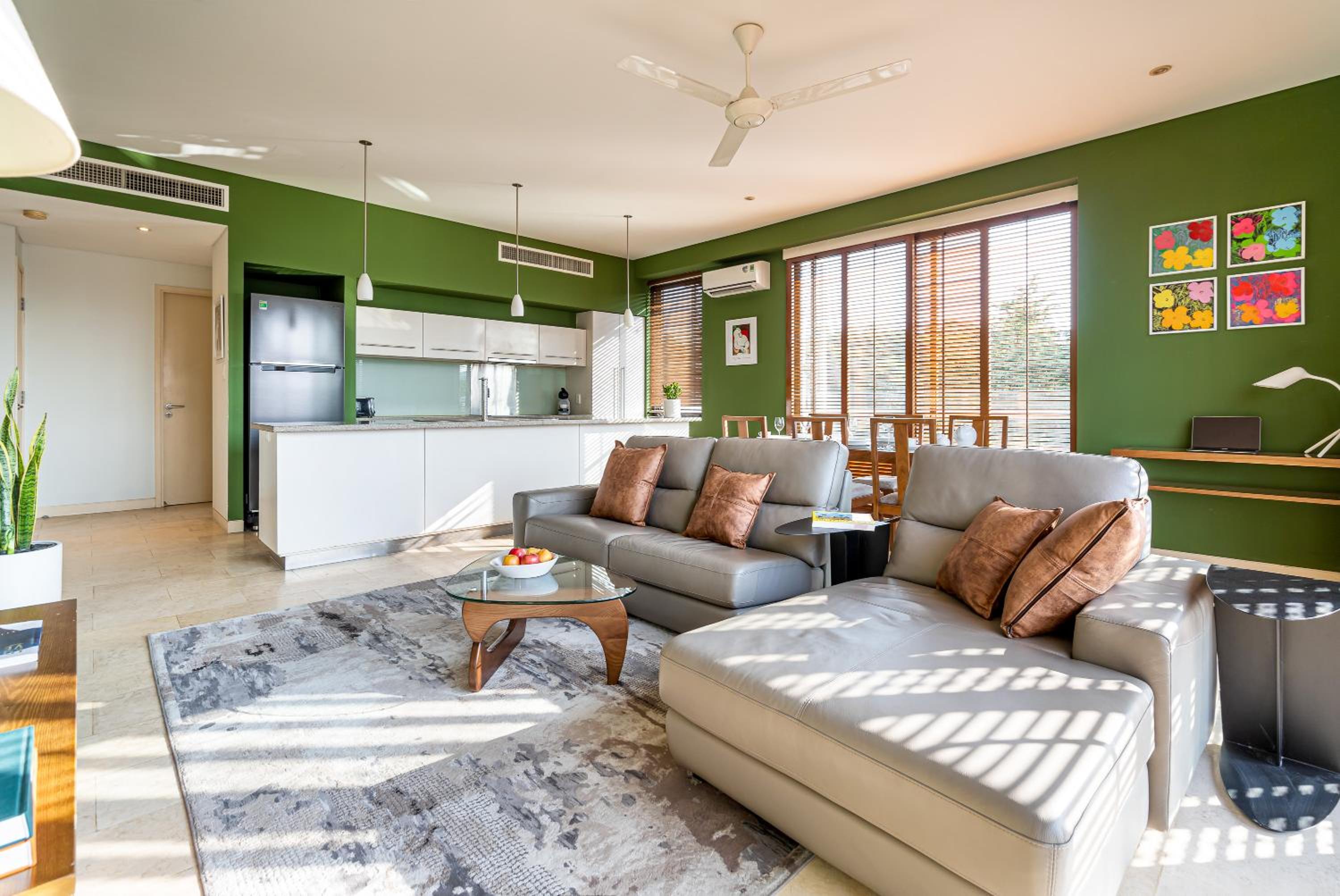 Luxury Apartments with Rooftop Pool & Gym - Avalon