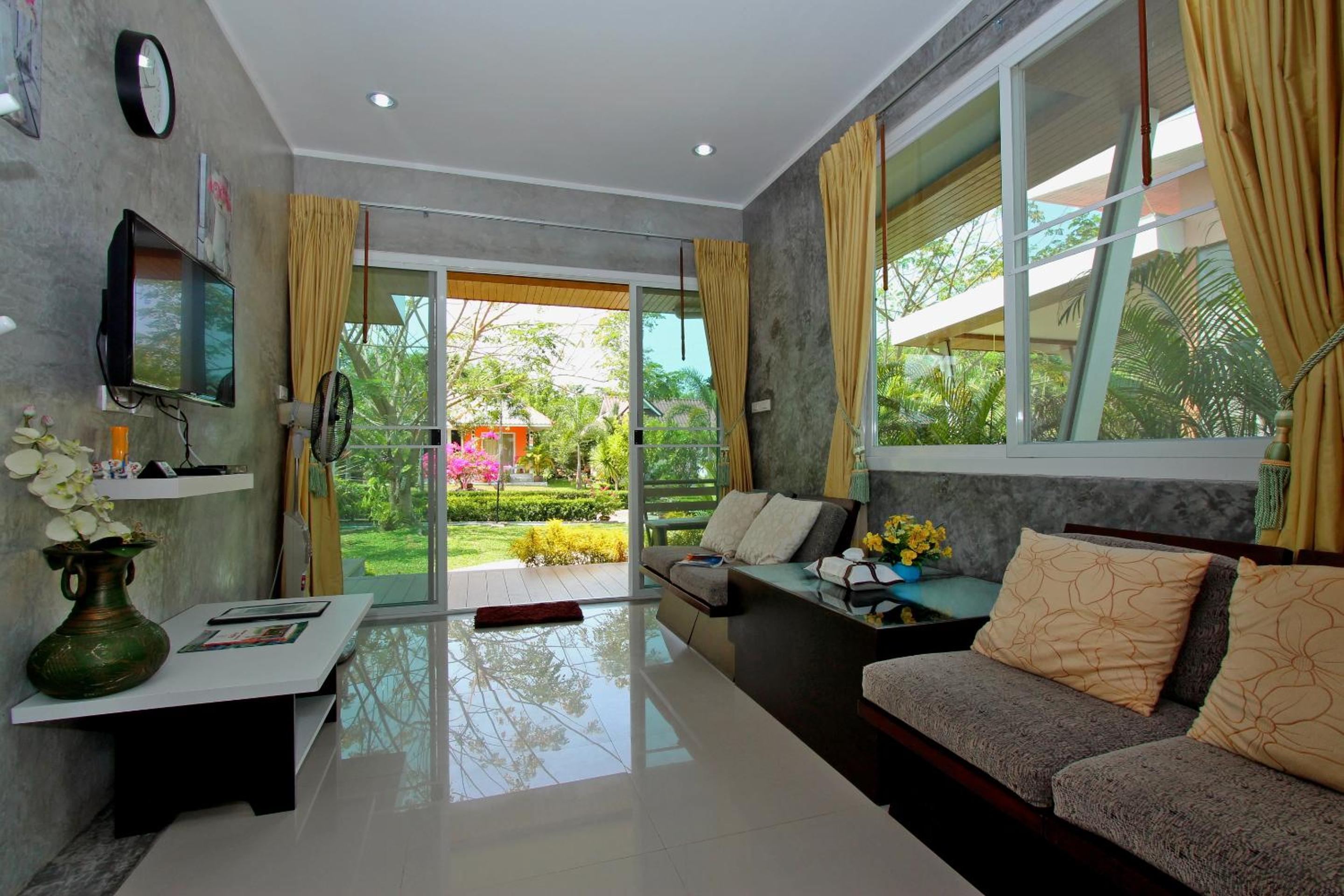 Maikhao Home Garden Bungalow