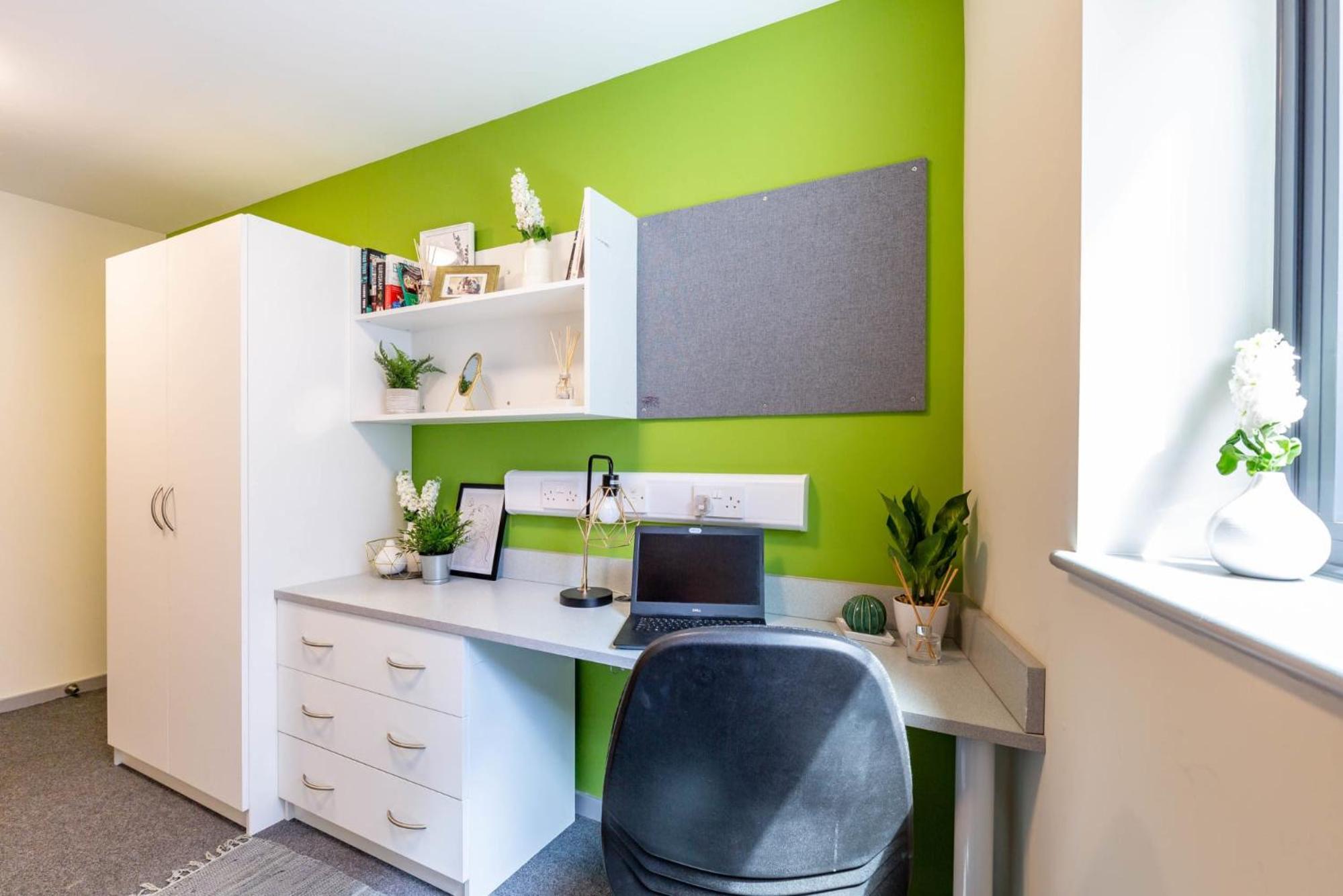 Ensuite Bedrooms with Shared Kitchen and Studios at Marshall Court in Newcastle