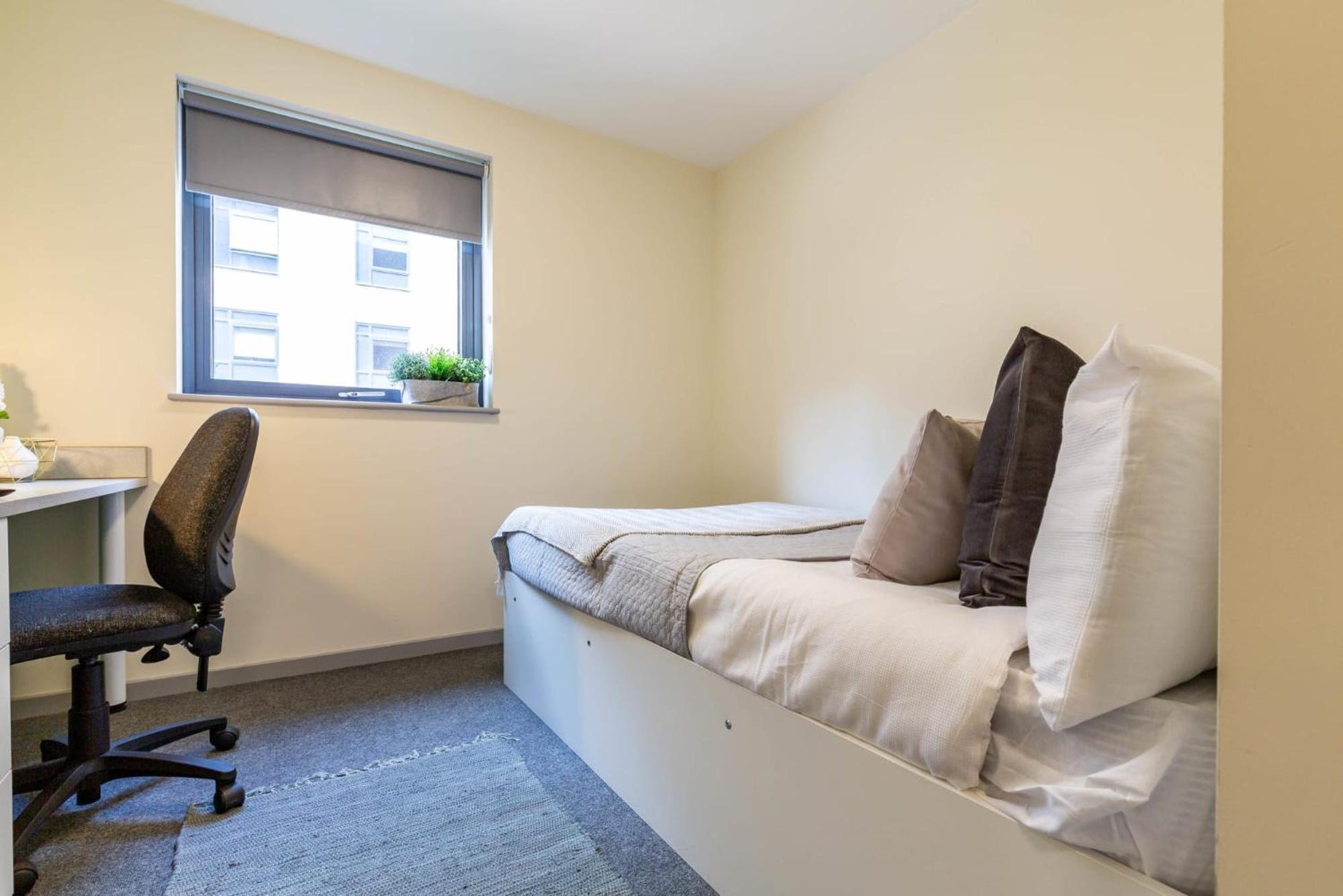 Ensuite Bedrooms with Shared Kitchen and Studios at Marshall Court in Newcastle