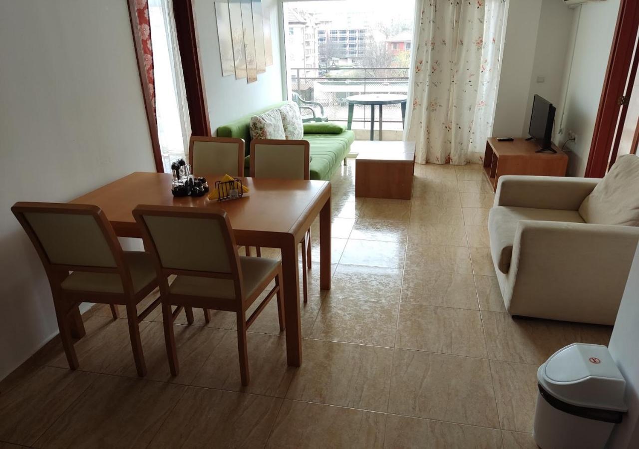 Grahams Spacious 2 bed apart for Rent at Sunny Beach