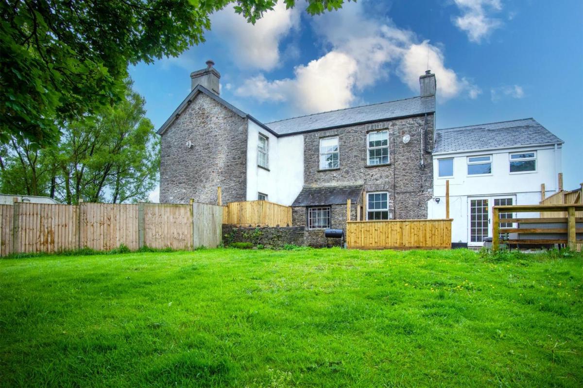 West Jordanston Farm Cottage - 4 Bedroom Cottage - St Florence view 4