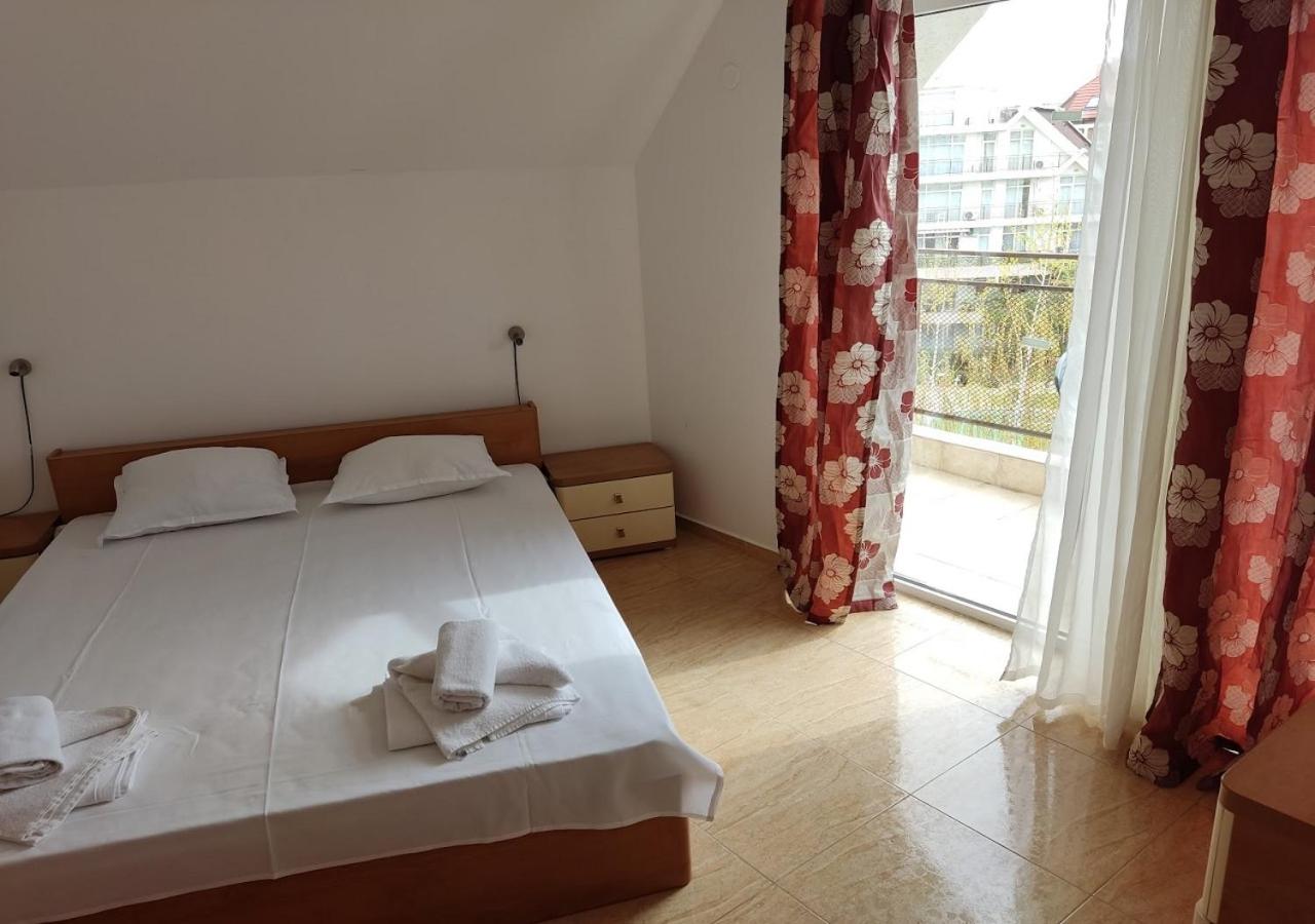 Grahams Spacious 2 bed apart for Rent at Sunny Beach