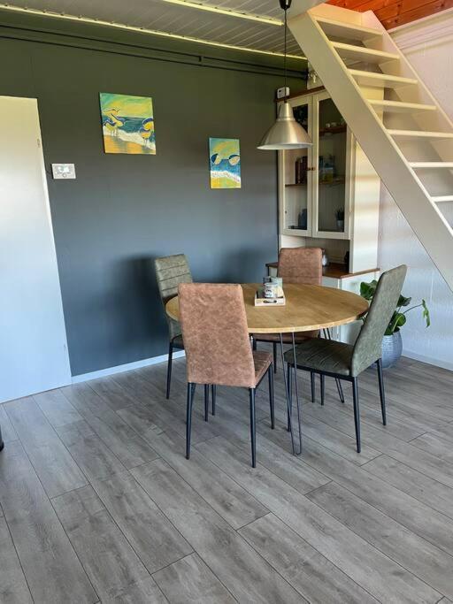 ‘T huisje in Goeree view 5