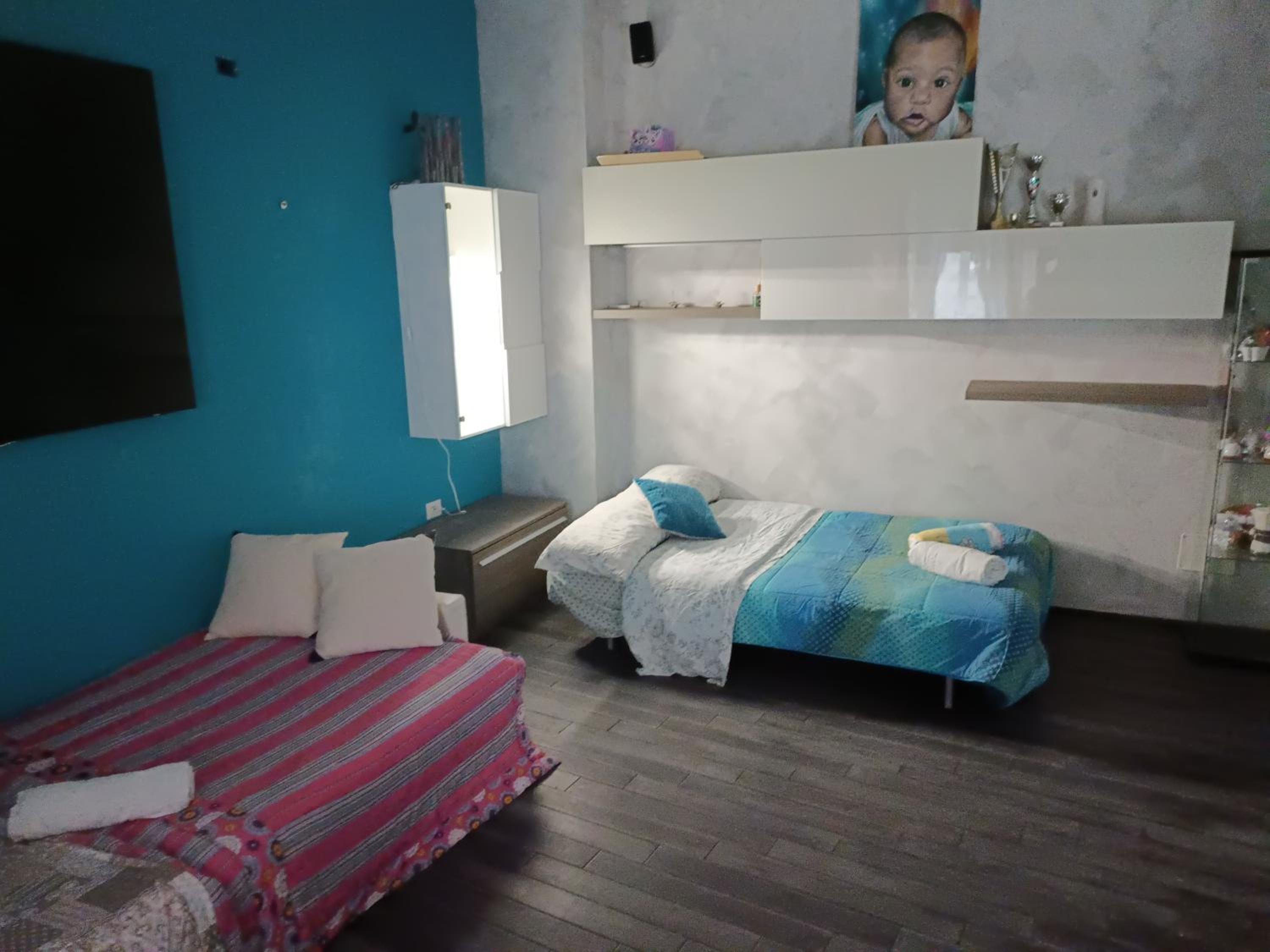 Nathan House,Teano en Rome — hotel room