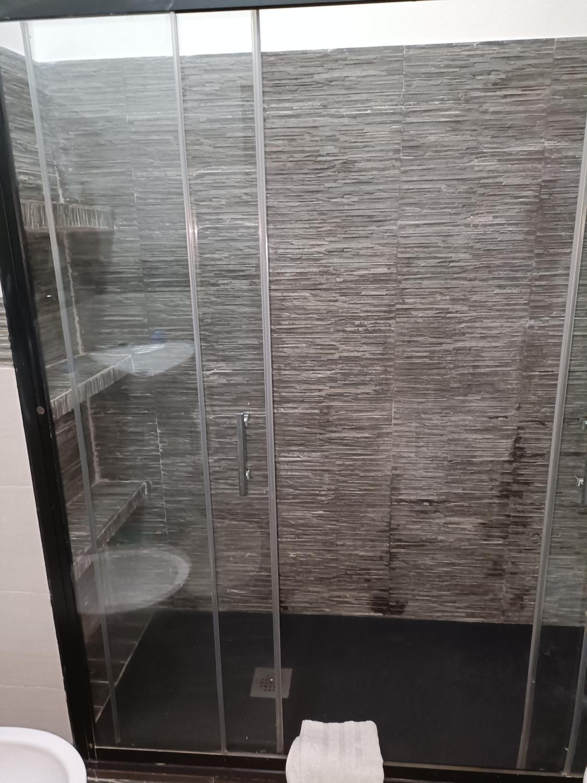 Nathan House,Teano en Rome — bathroom
