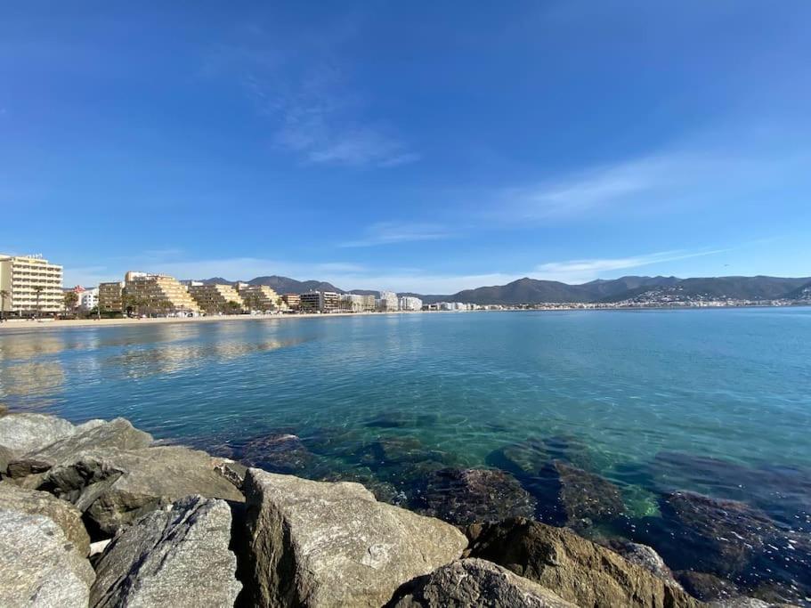 APARTAMENTOS AQUARIUM (2B). MUY CERCA DE LA PLAYA. view 3