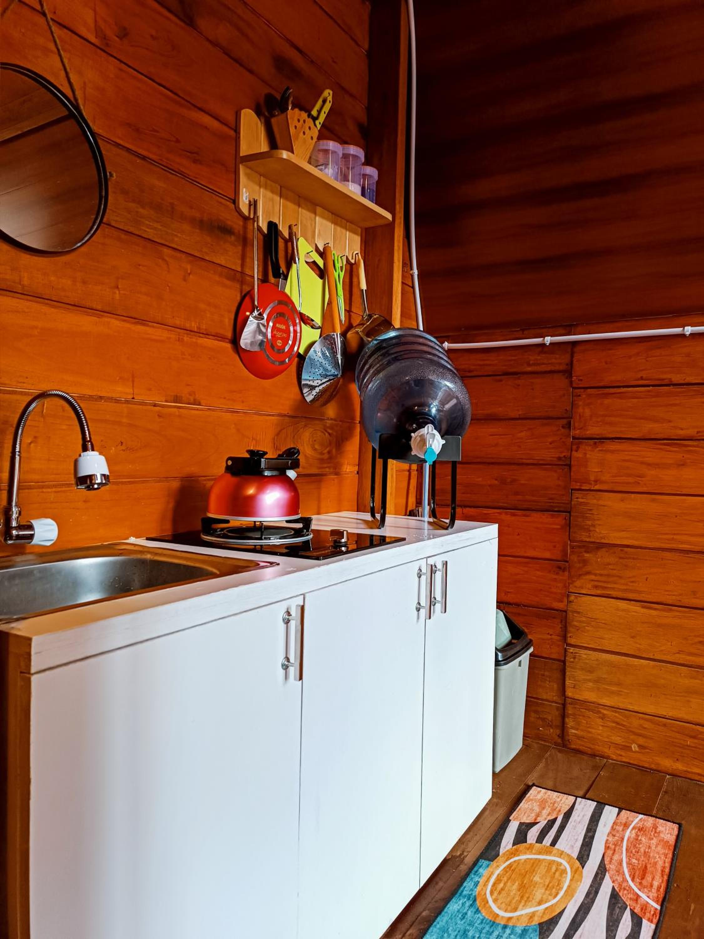 Godieng Cabin