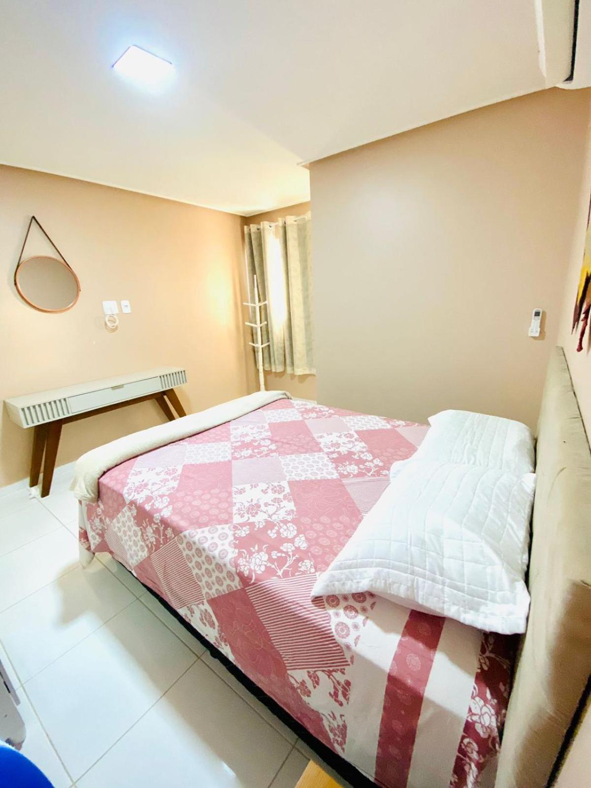 Apartamento encantador térreo em condomínio fechad