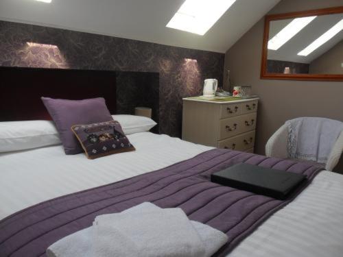 Cleave Court Guest House