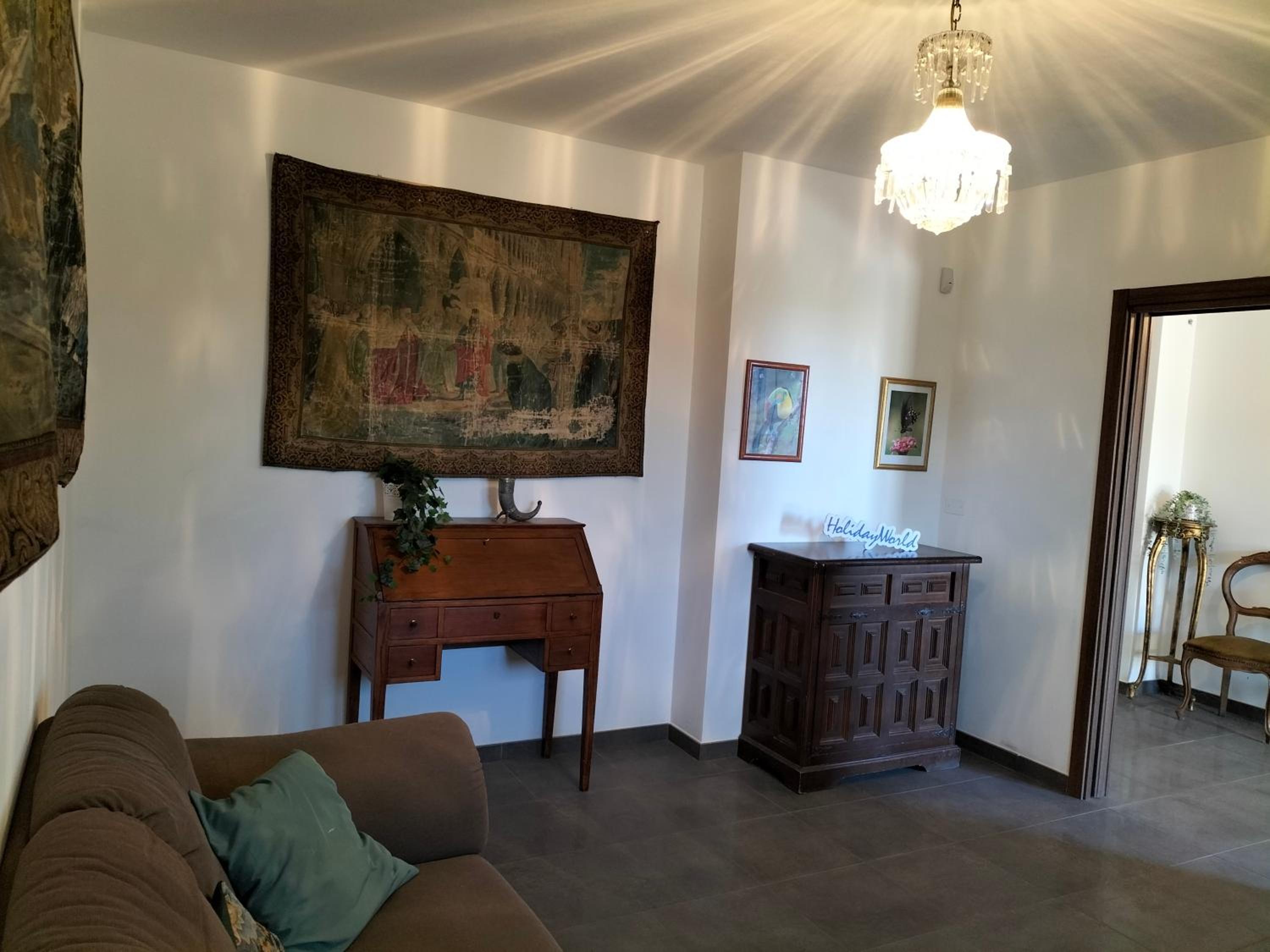 Photo 33