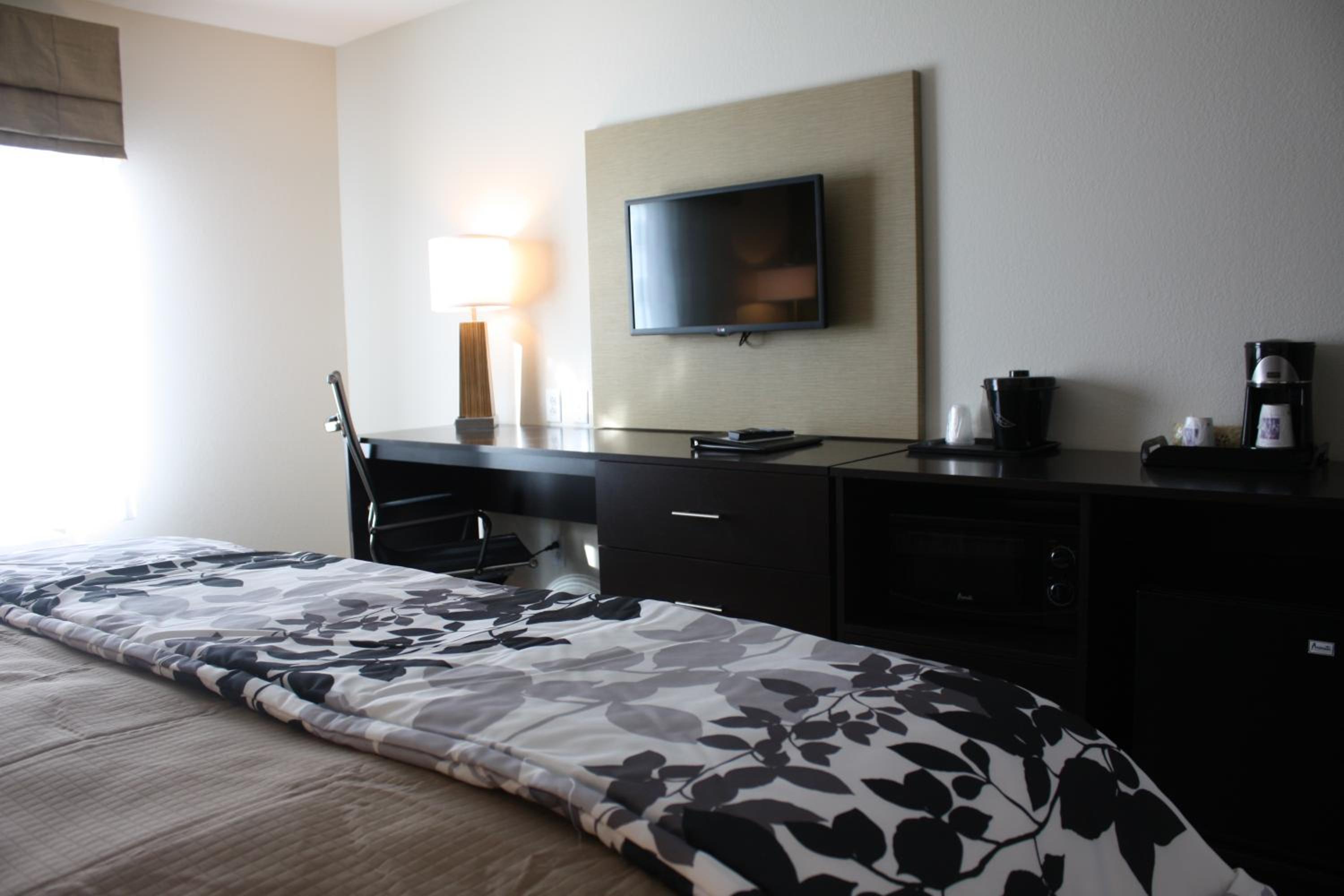 Garden City Vacations - Sleep Inn  Suites Garden City - Property Image 3