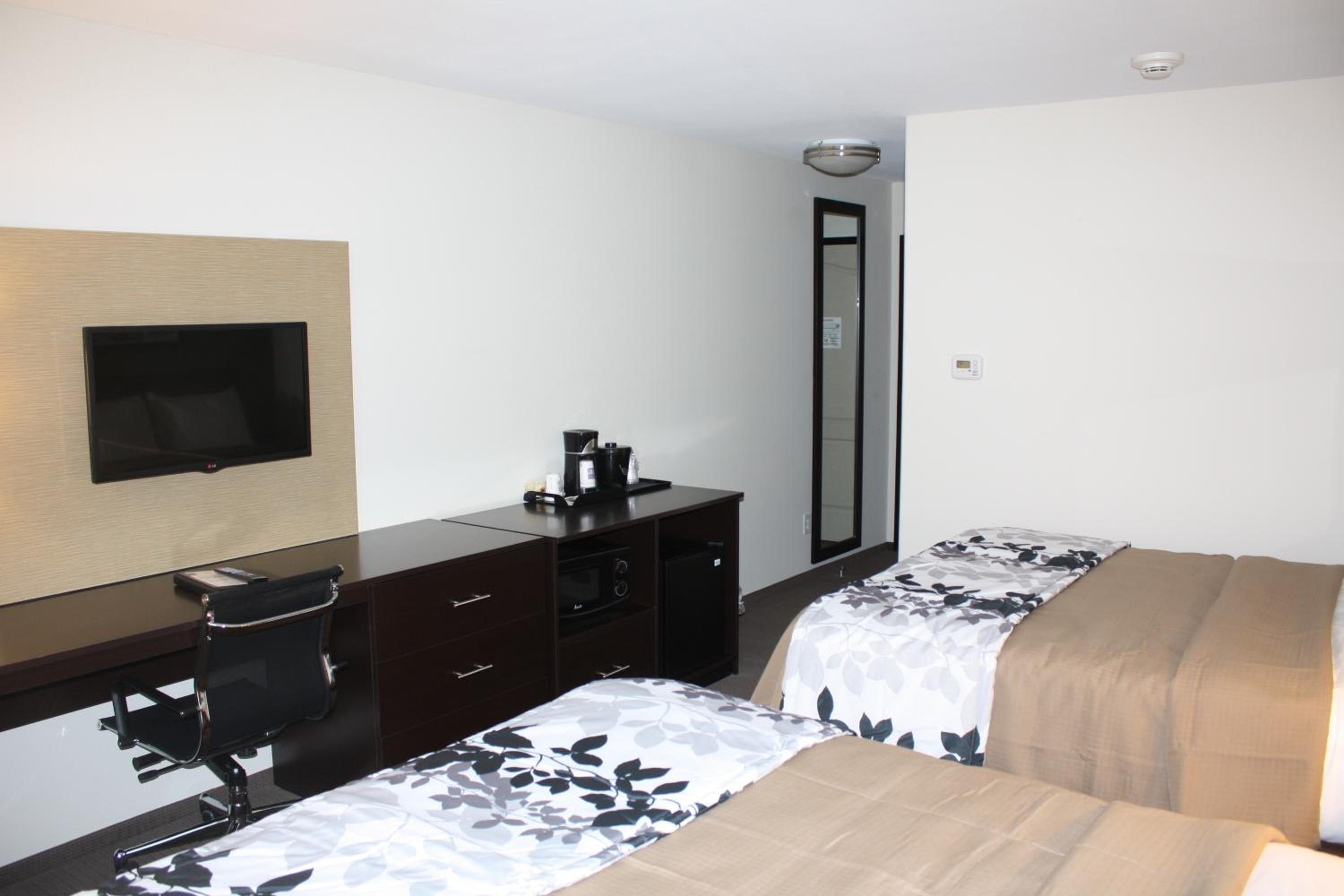 Garden City Vacations - Sleep Inn  Suites Garden City - Property Image 7