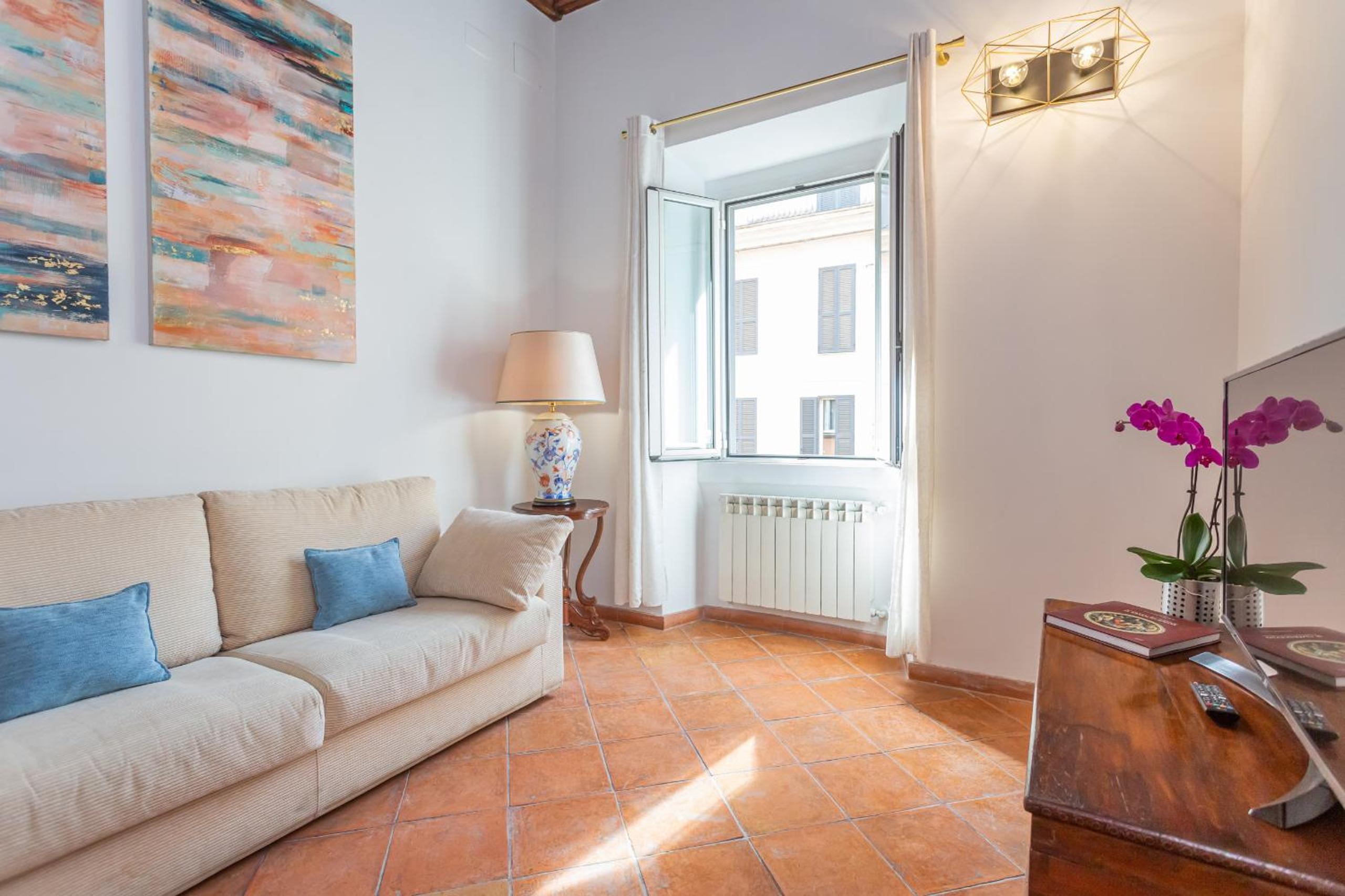 Barberini 3 BDR Apartment