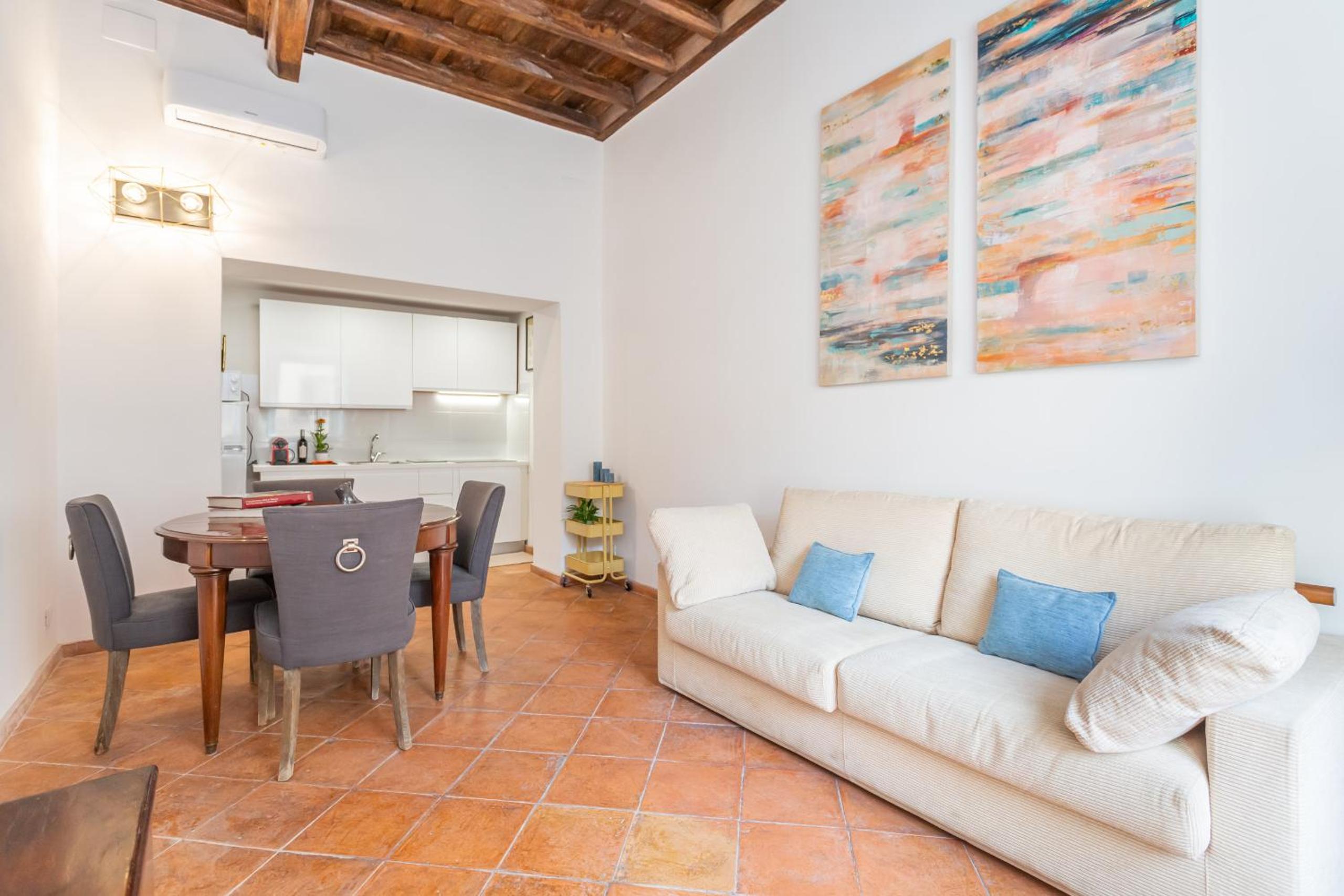 Barberini 3 BDR Apartment