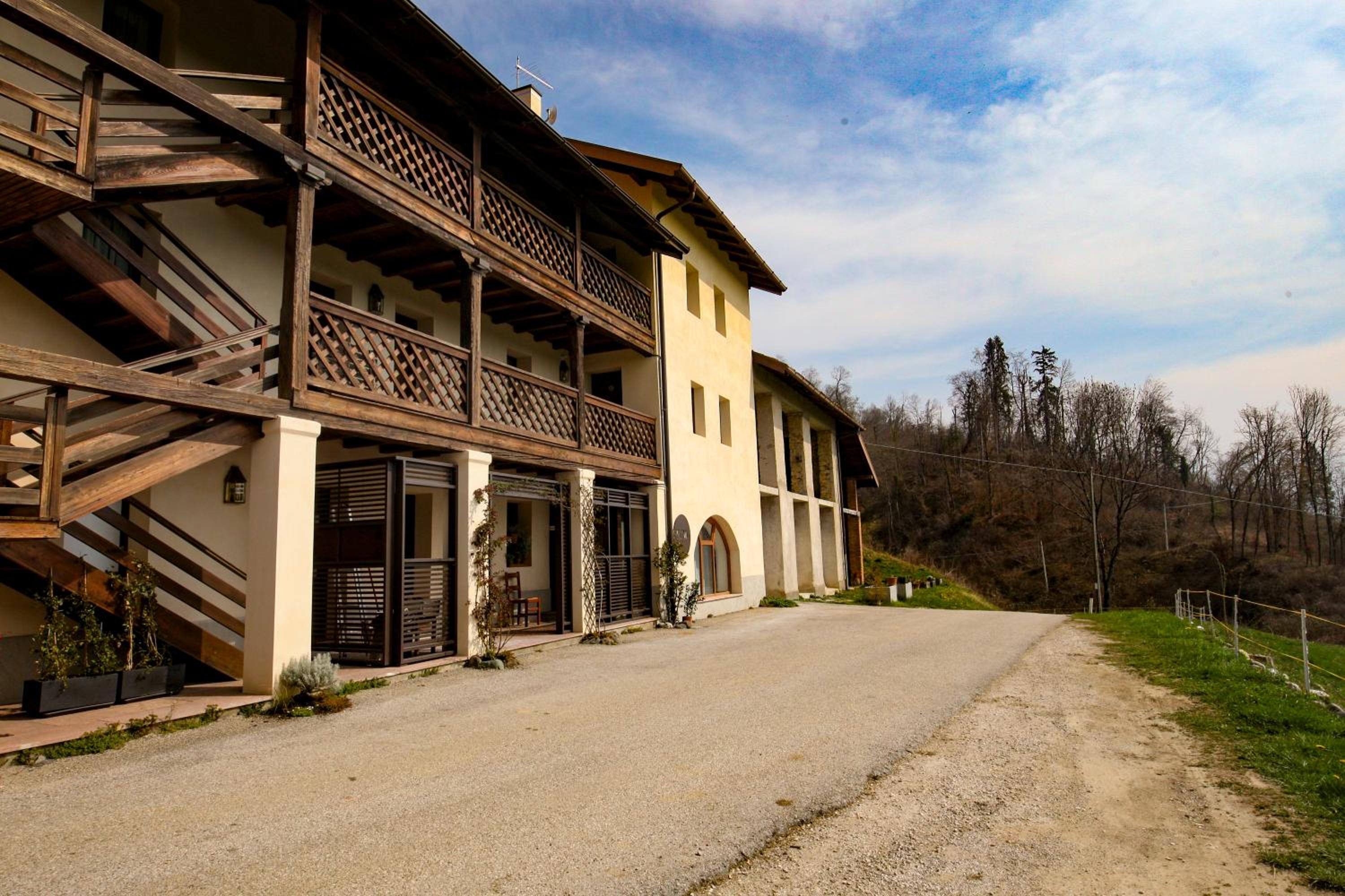 Photo 36
