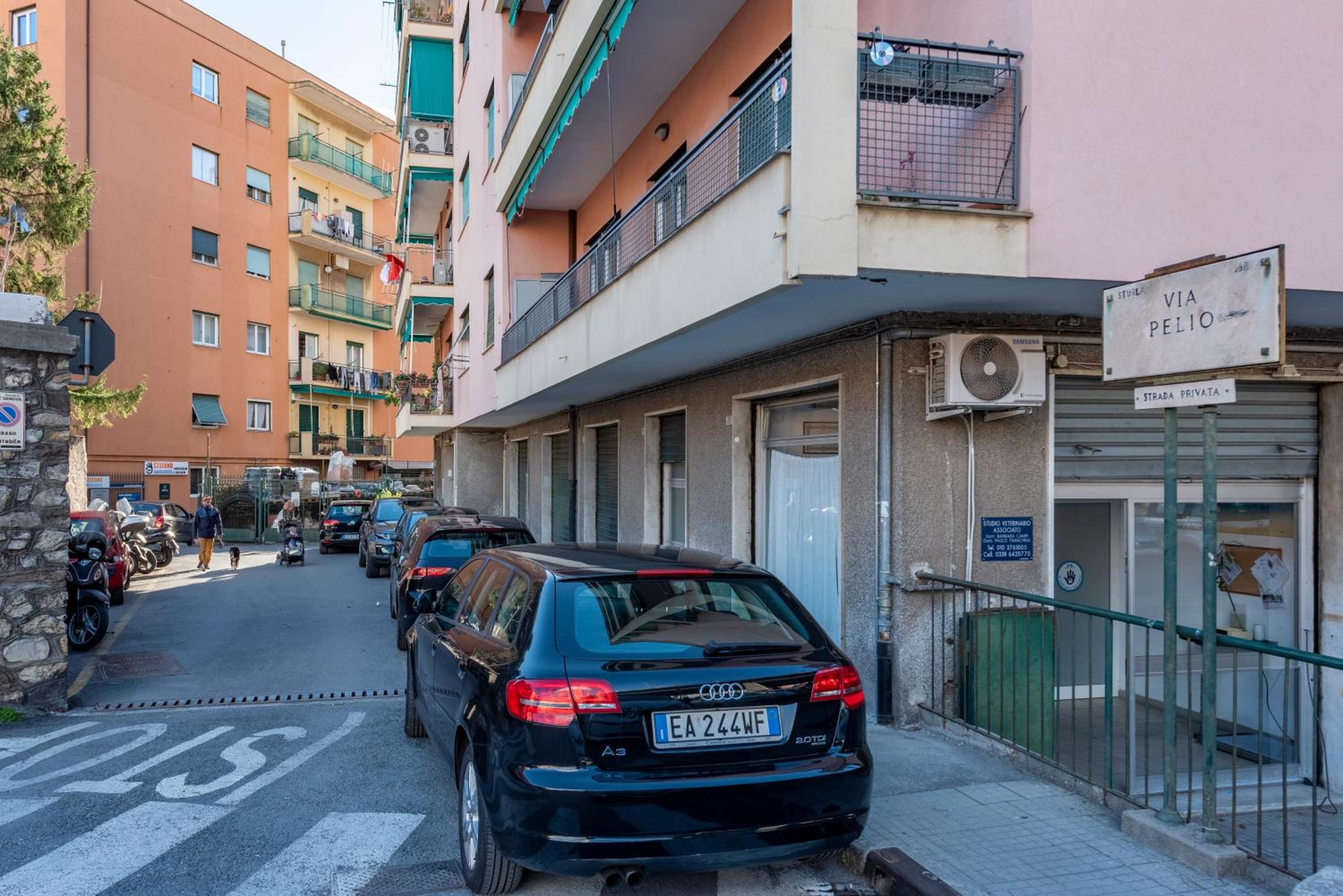 JOIVY Cosy family flat near Sturla beach view 4