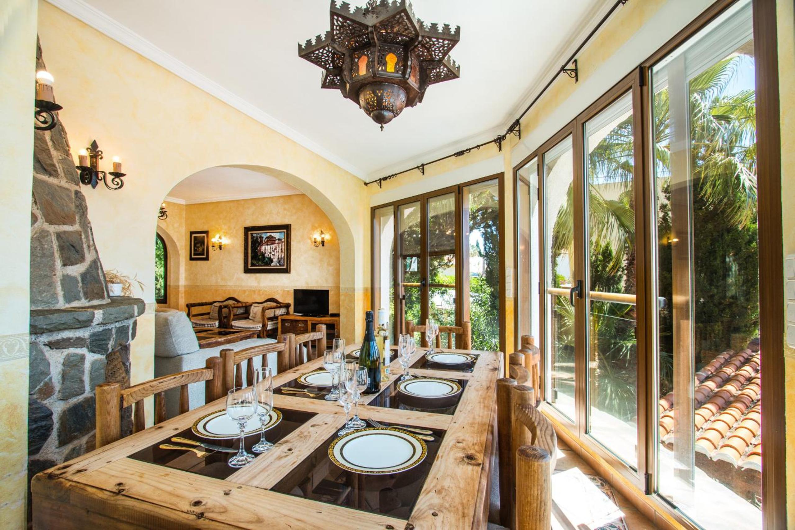 dining