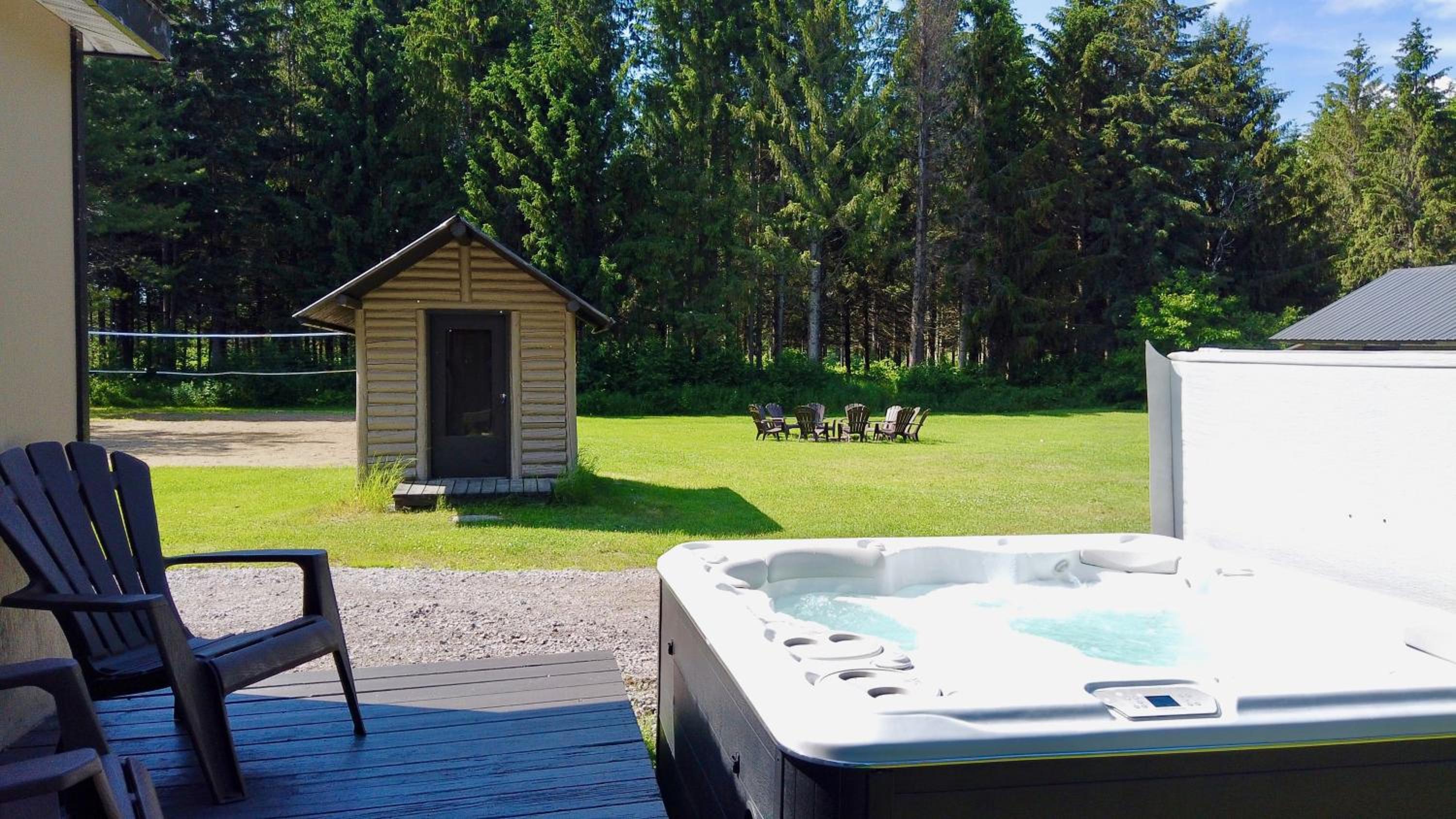 Les Chalets Tourisma - Chalet en bois rond avec spa - Chalet du 4e