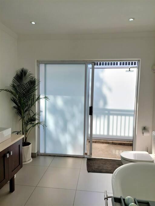 Harbour View House