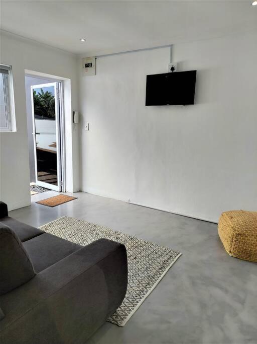 Harbour View House